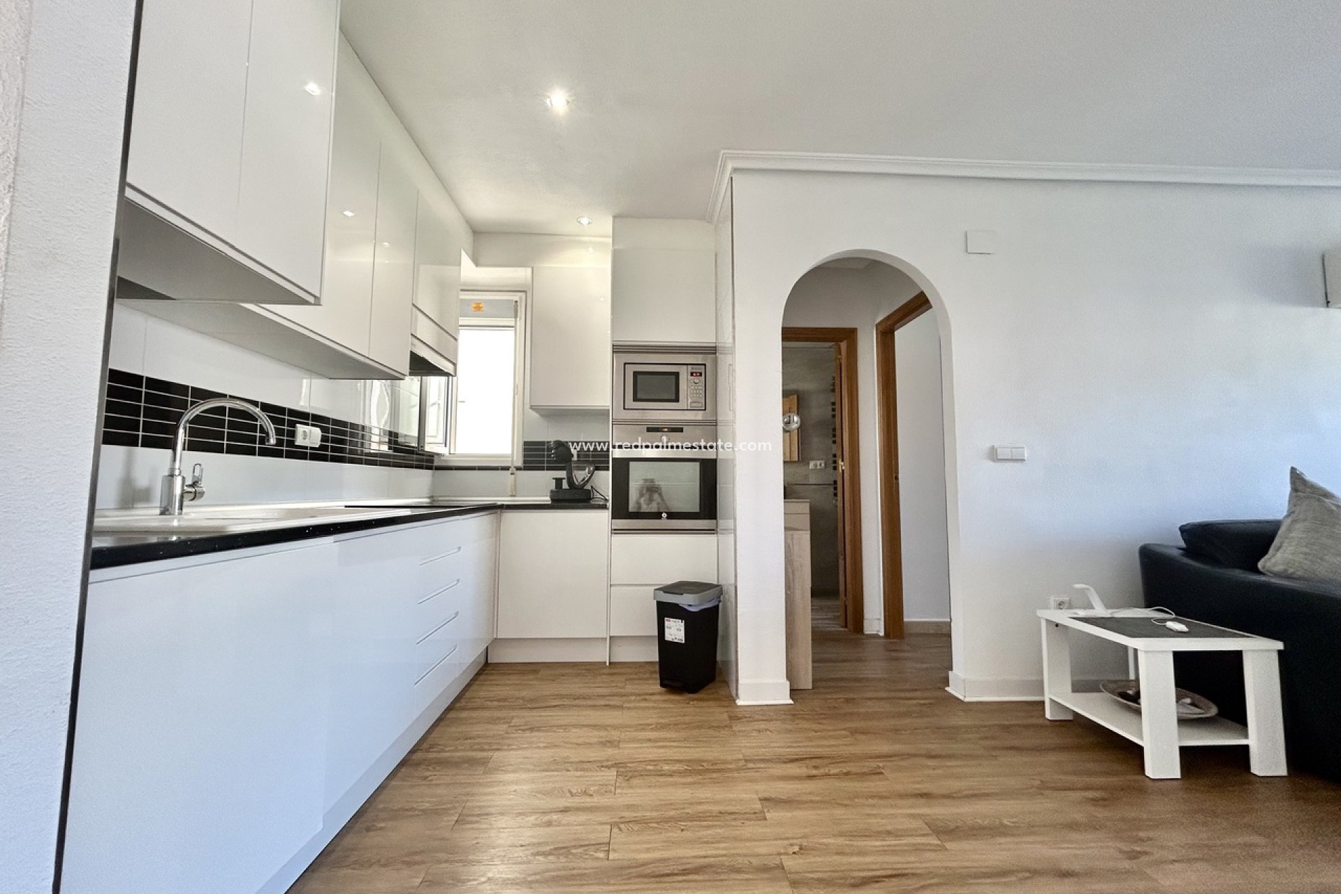 Återförsäljning - Lägenhet -
Orihuela Costa - Villamartín