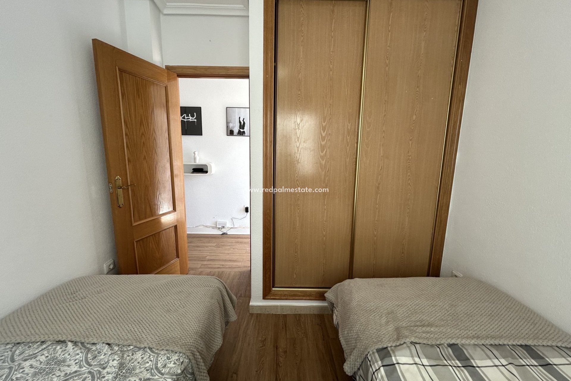 Återförsäljning - Lägenhet -
Orihuela Costa - Villamartín