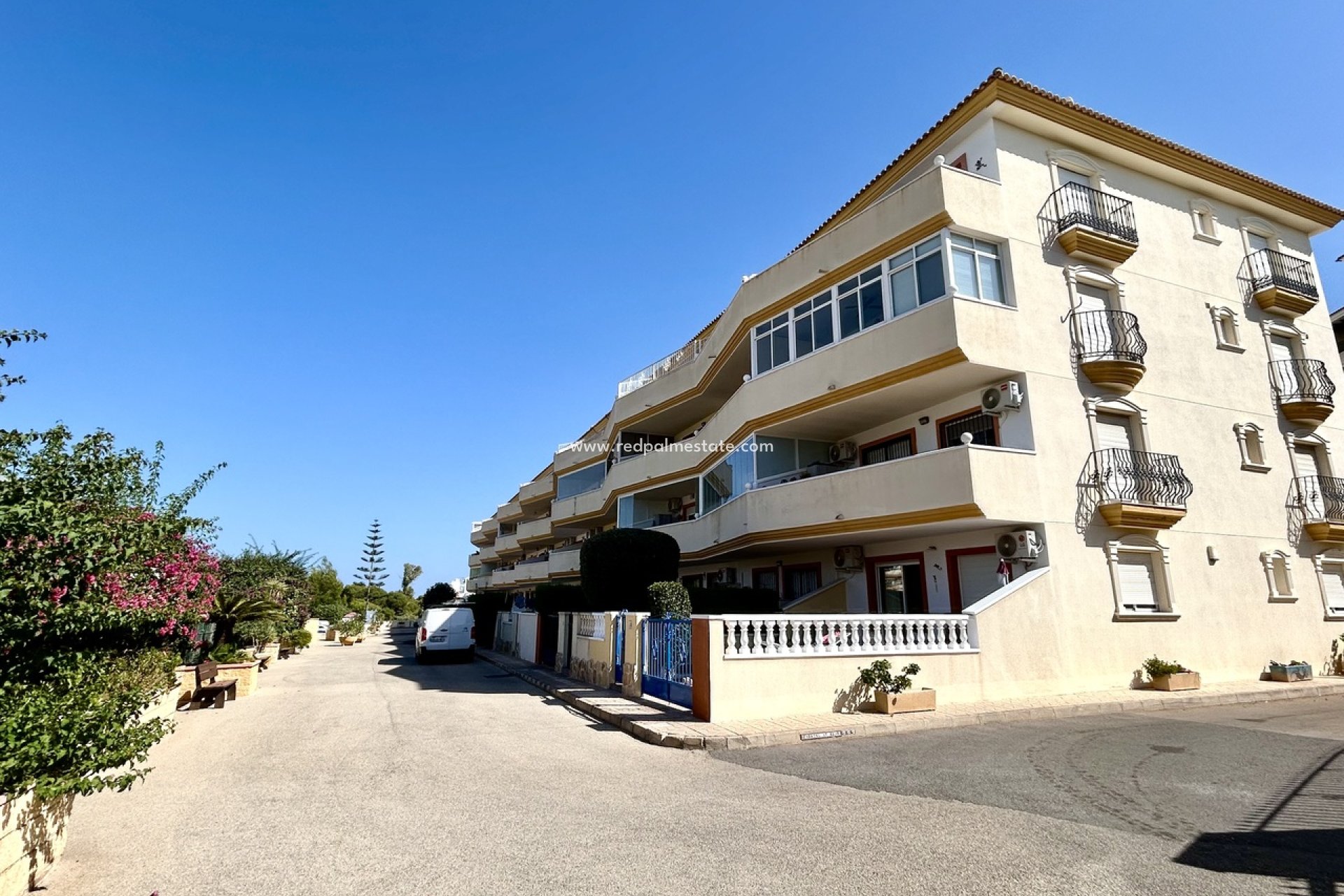 Återförsäljning - Lägenhet -
Orihuela Costa - Villamartín