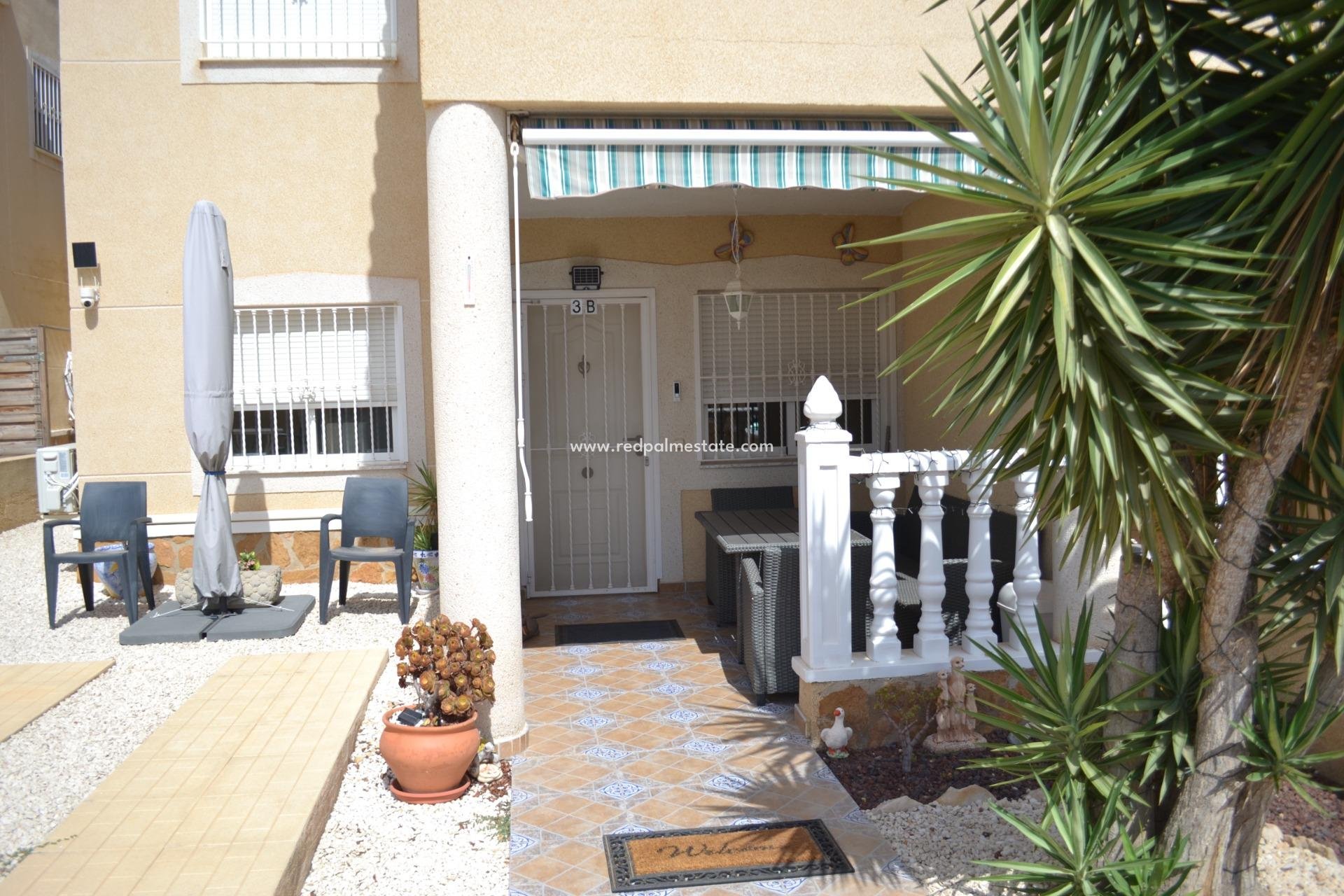 Återförsäljning - Lägenhet -
Orihuela Costa - Villamartín