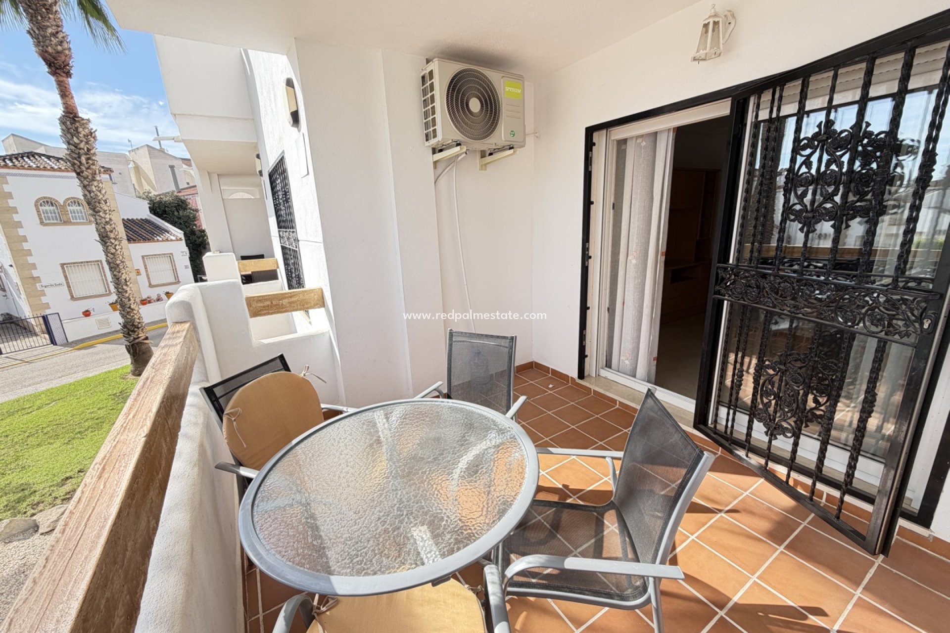 Återförsäljning - Lägenhet -
Orihuela Costa - Villamartín