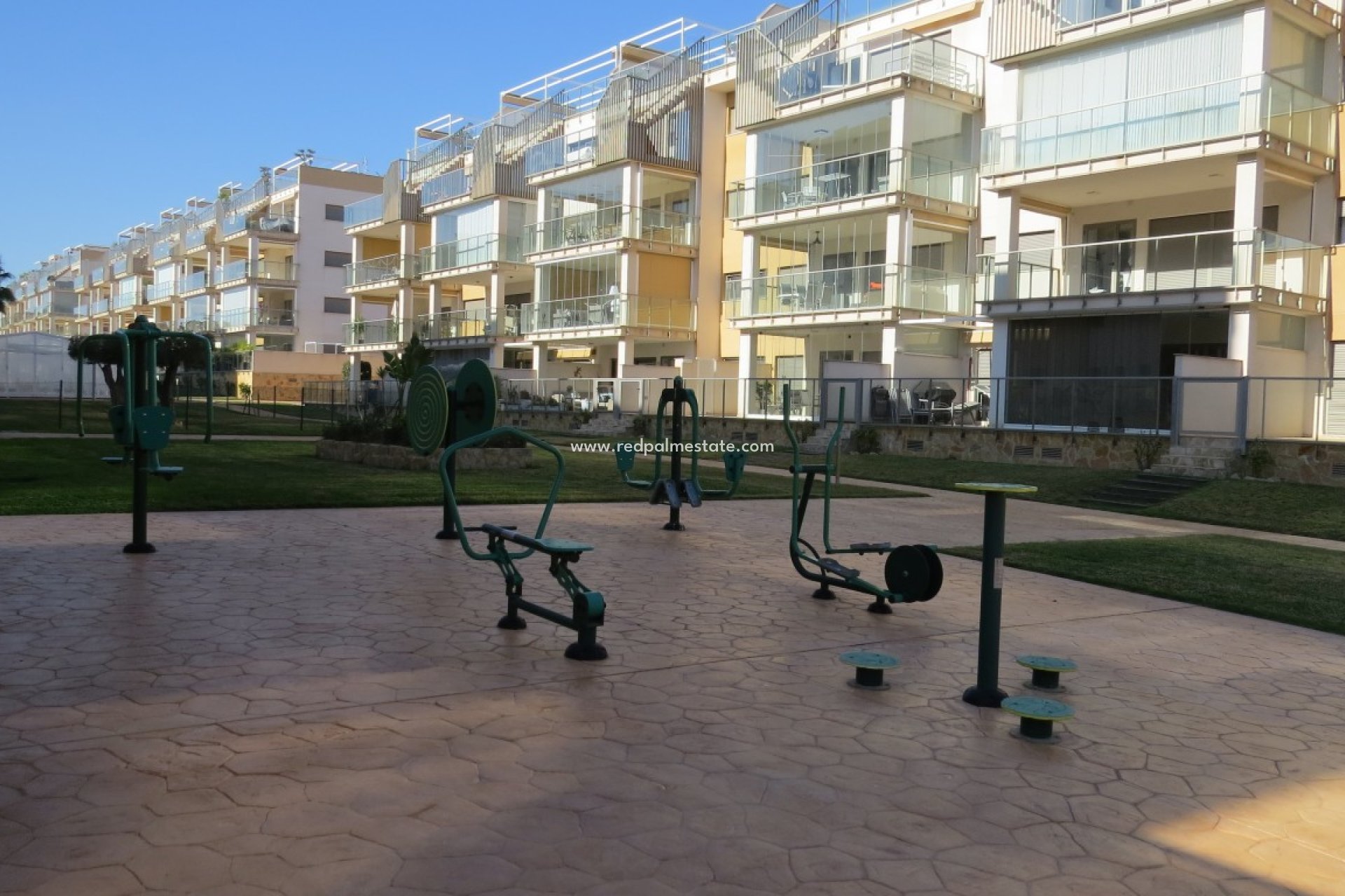 Återförsäljning - Lägenhet -
Orihuela Costa - Villamartín