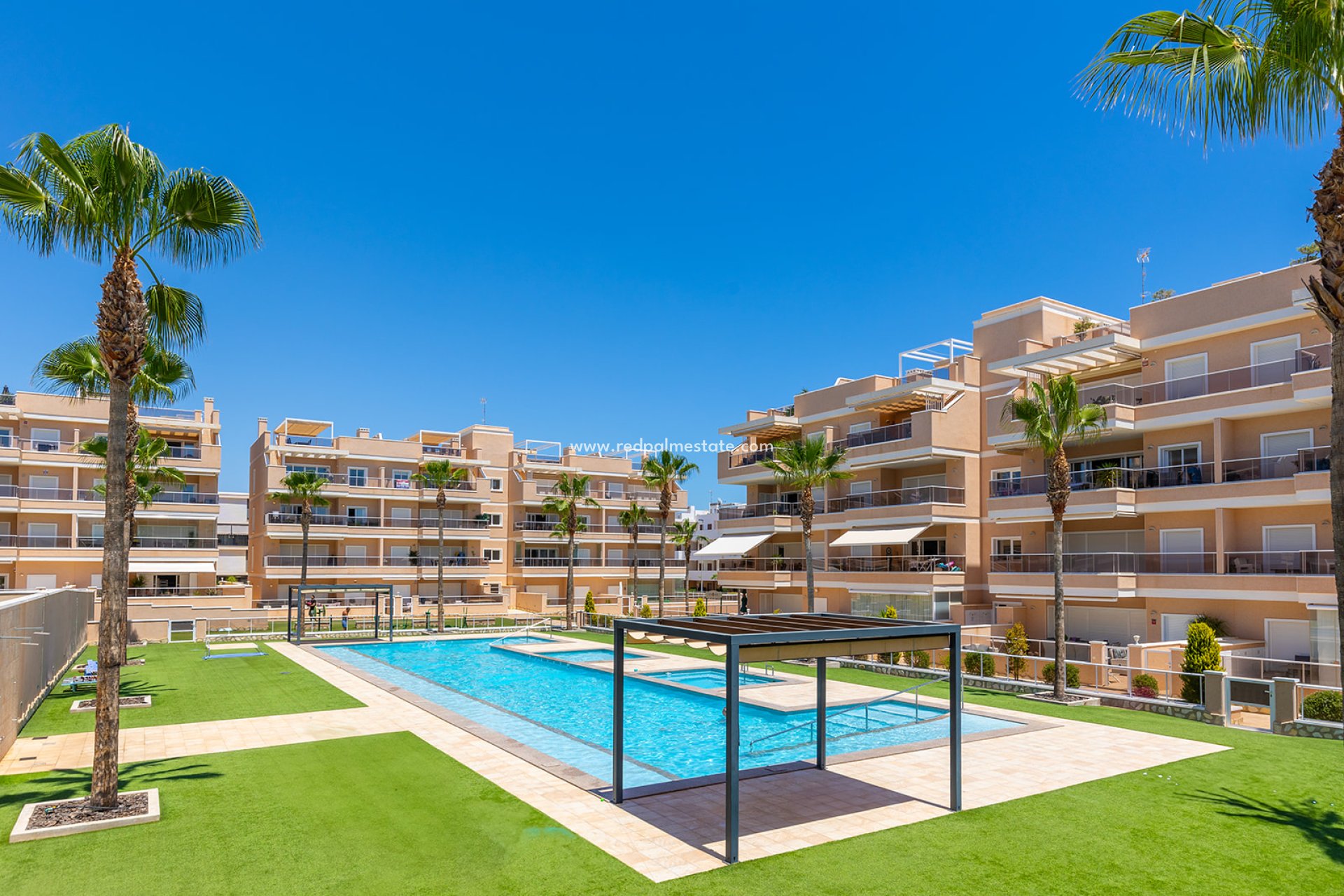 Återförsäljning - Lägenhet -
Orihuela Costa - Villamartín