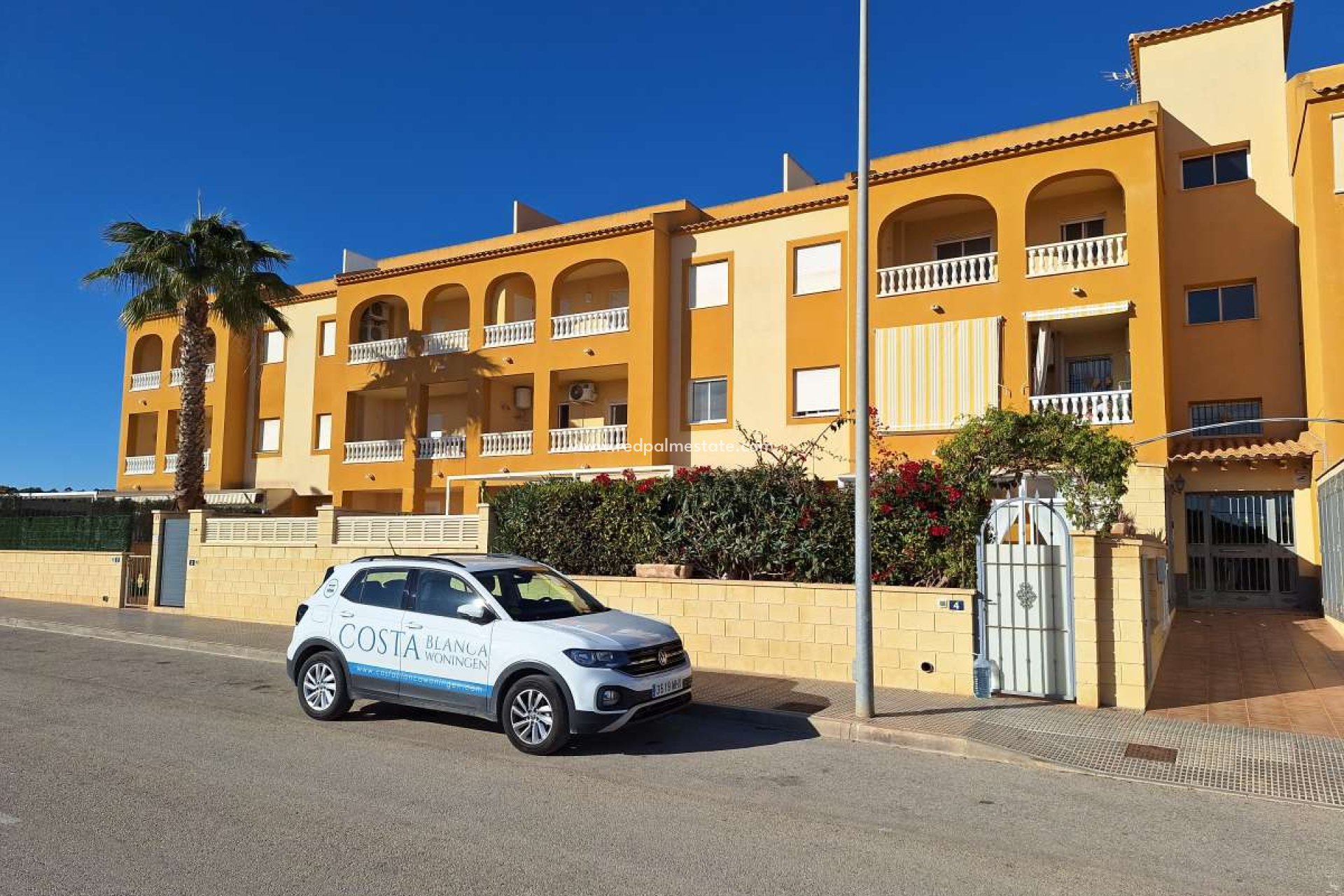 Återförsäljning - Lägenhet -
Orihuela Costa - Villamartín