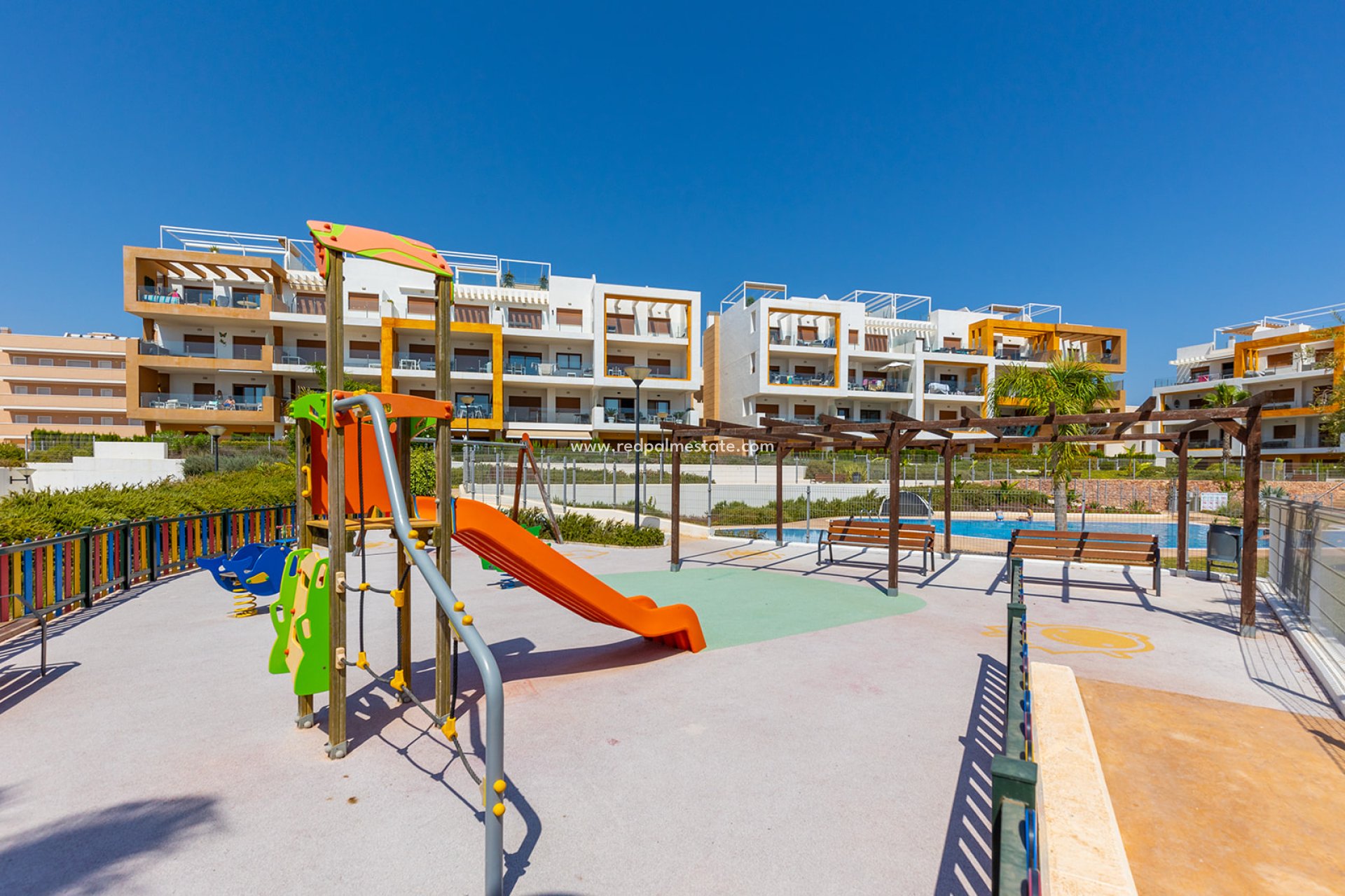 Återförsäljning - Lägenhet -
Orihuela Costa - Villamartín