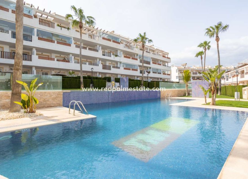 Återförsäljning - Lägenhet -
Orihuela Costa - Villamartín