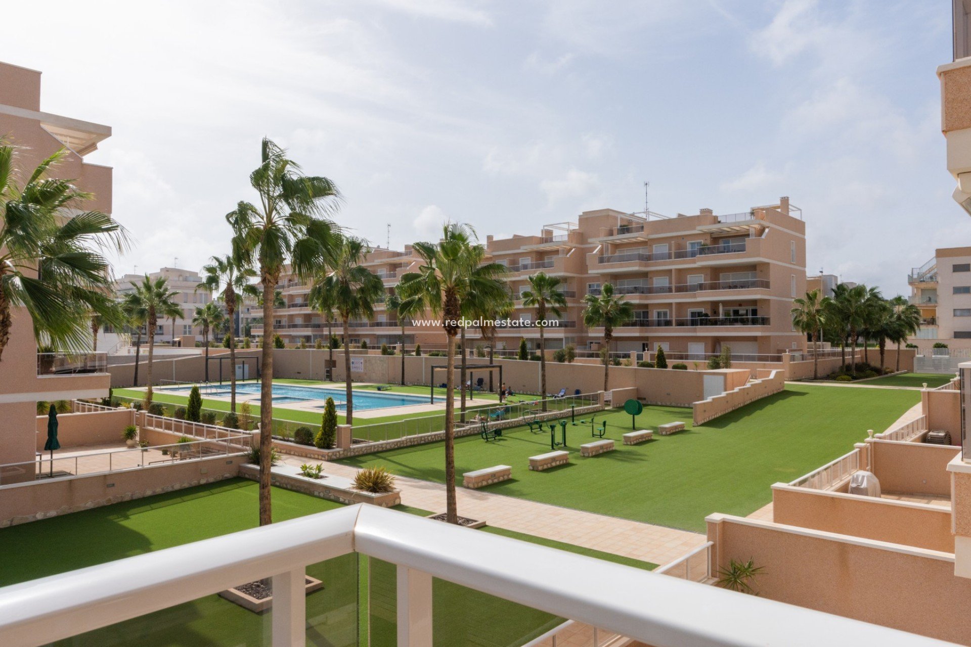 Återförsäljning - Lägenhet -
Orihuela Costa - Villamartín