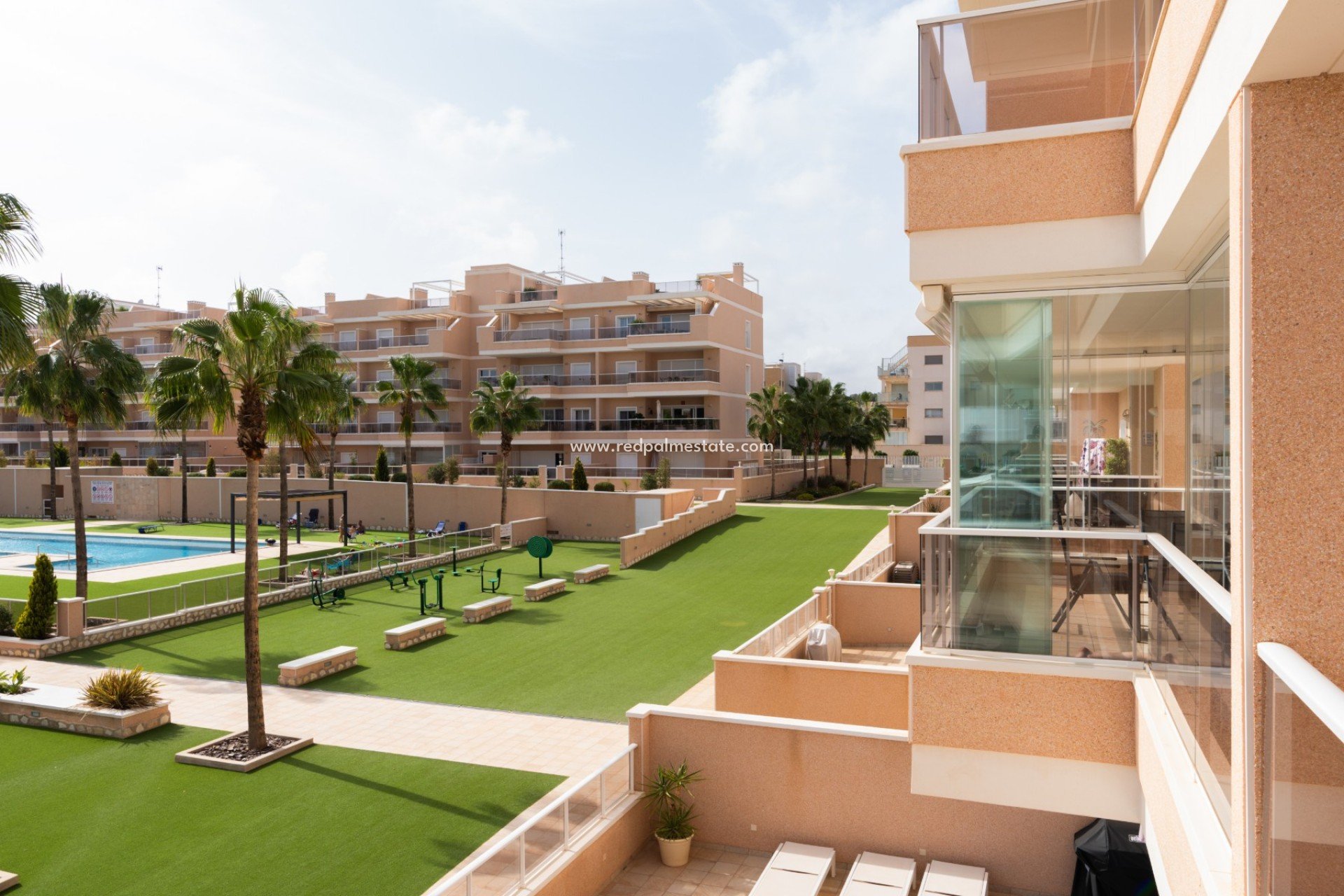 Återförsäljning - Lägenhet -
Orihuela Costa - Villamartín