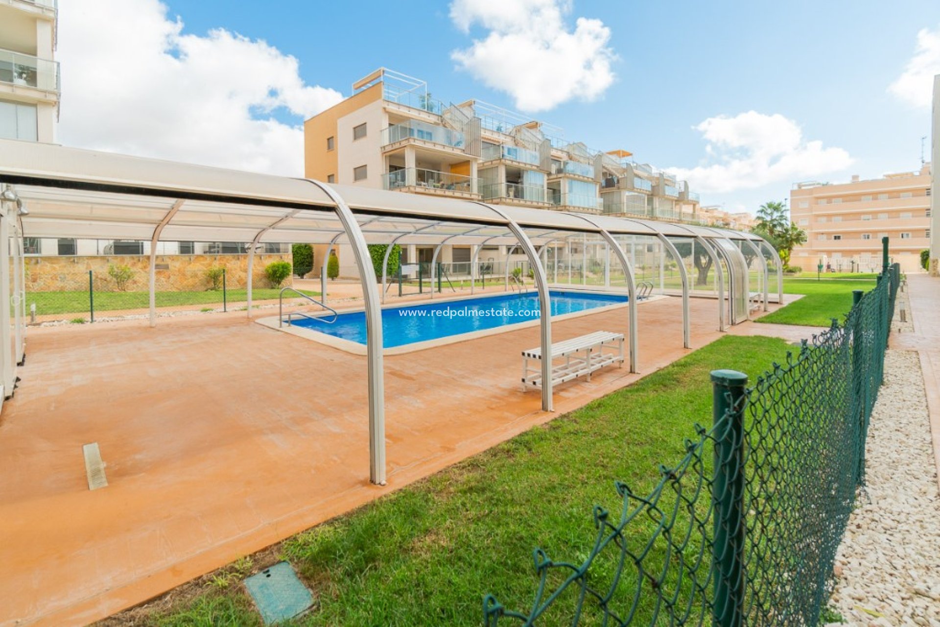 Återförsäljning - Lägenhet -
Orihuela Costa - Villamartín