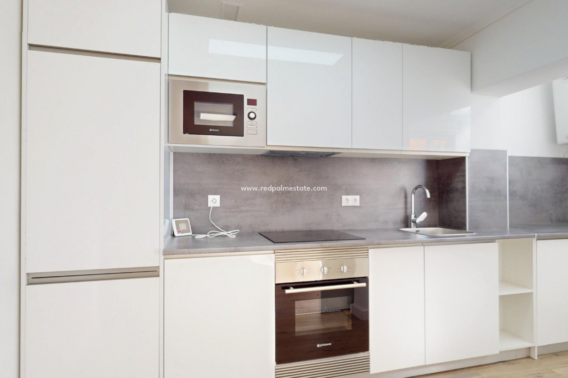 Återförsäljning - Lägenhet -
Orihuela Costa - Villamartín