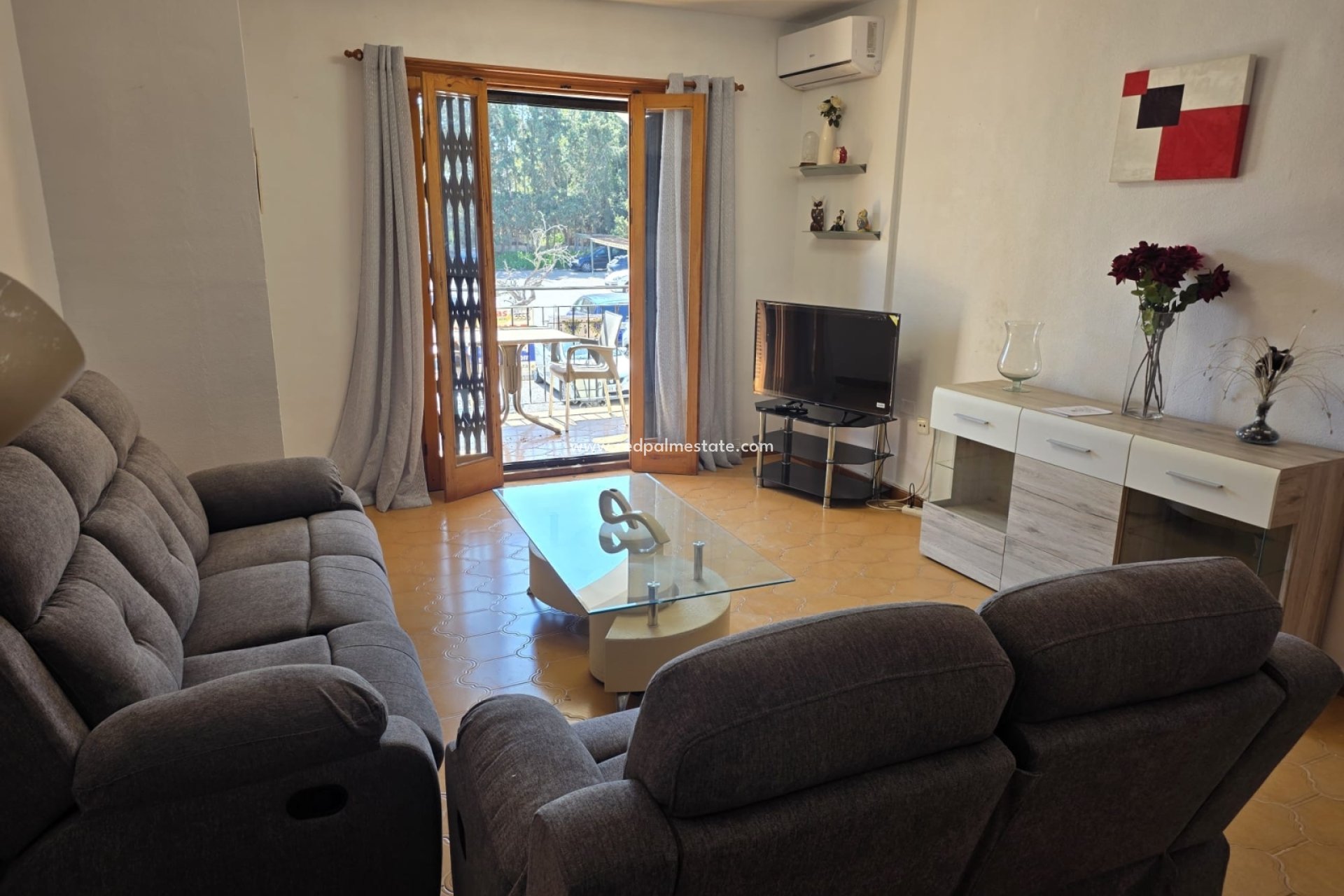 Återförsäljning - Lägenhet -
Orihuela Costa - Villamartín