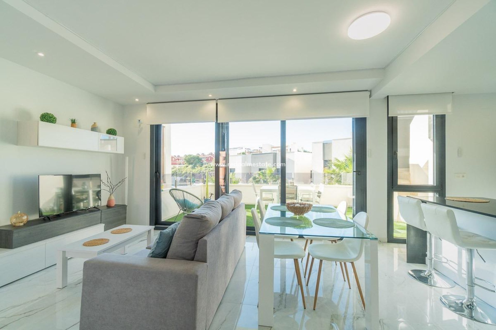 Återförsäljning - Lägenhet -
Orihuela Costa - Villamartín