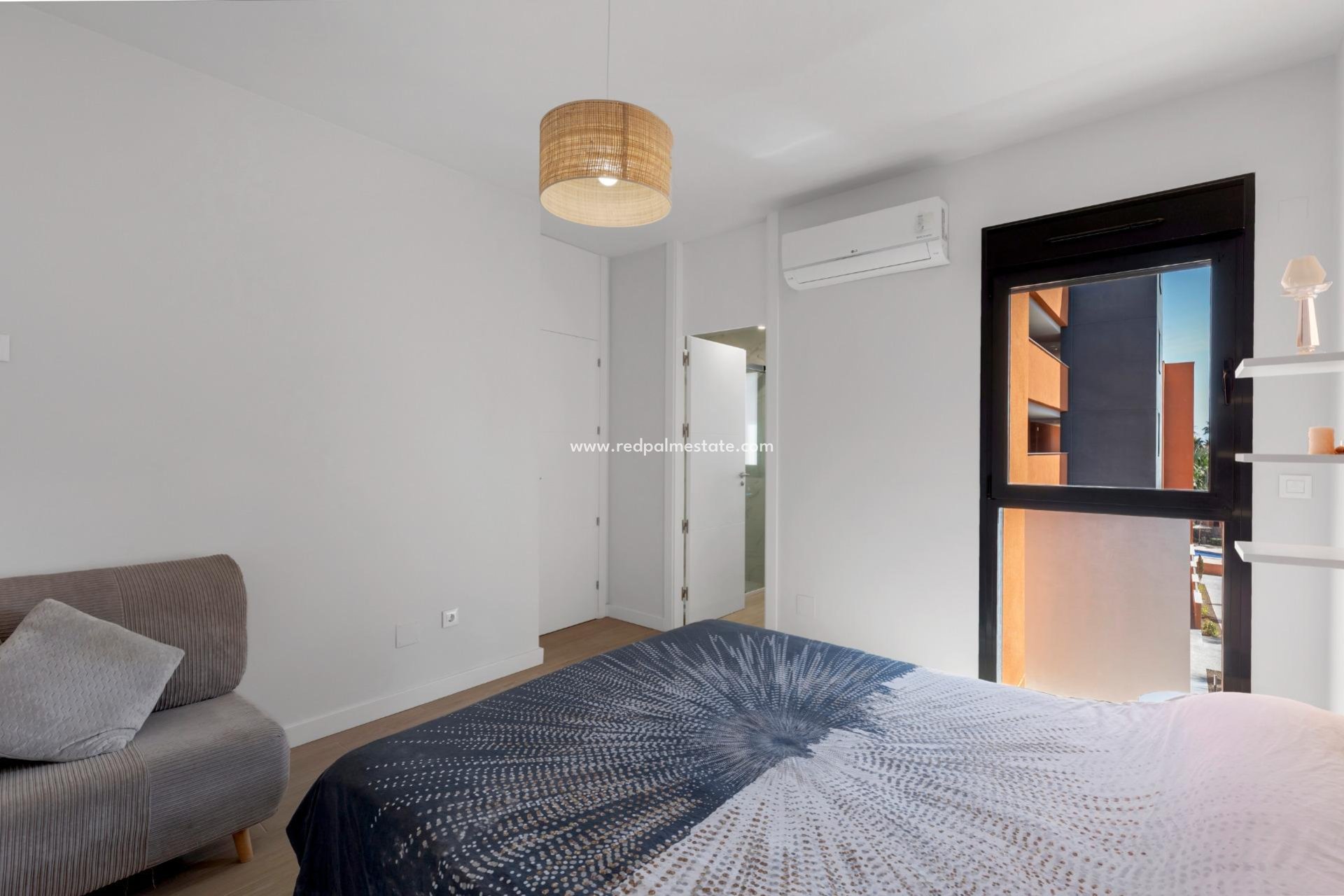 Återförsäljning - Lägenhet -
Orihuela Costa - Villamartín