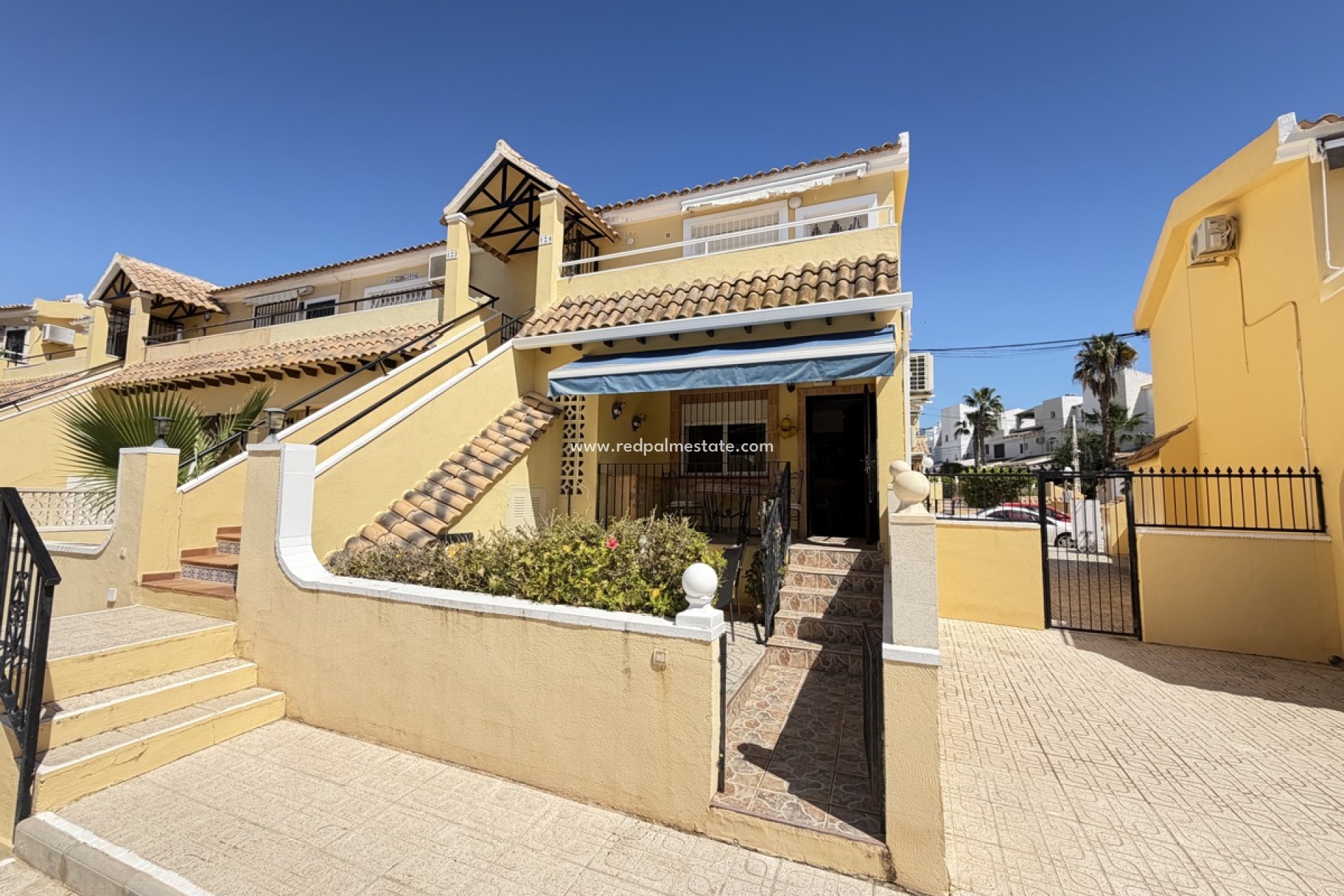 Återförsäljning - Lägenhet -
Orihuela Costa - Villamartín