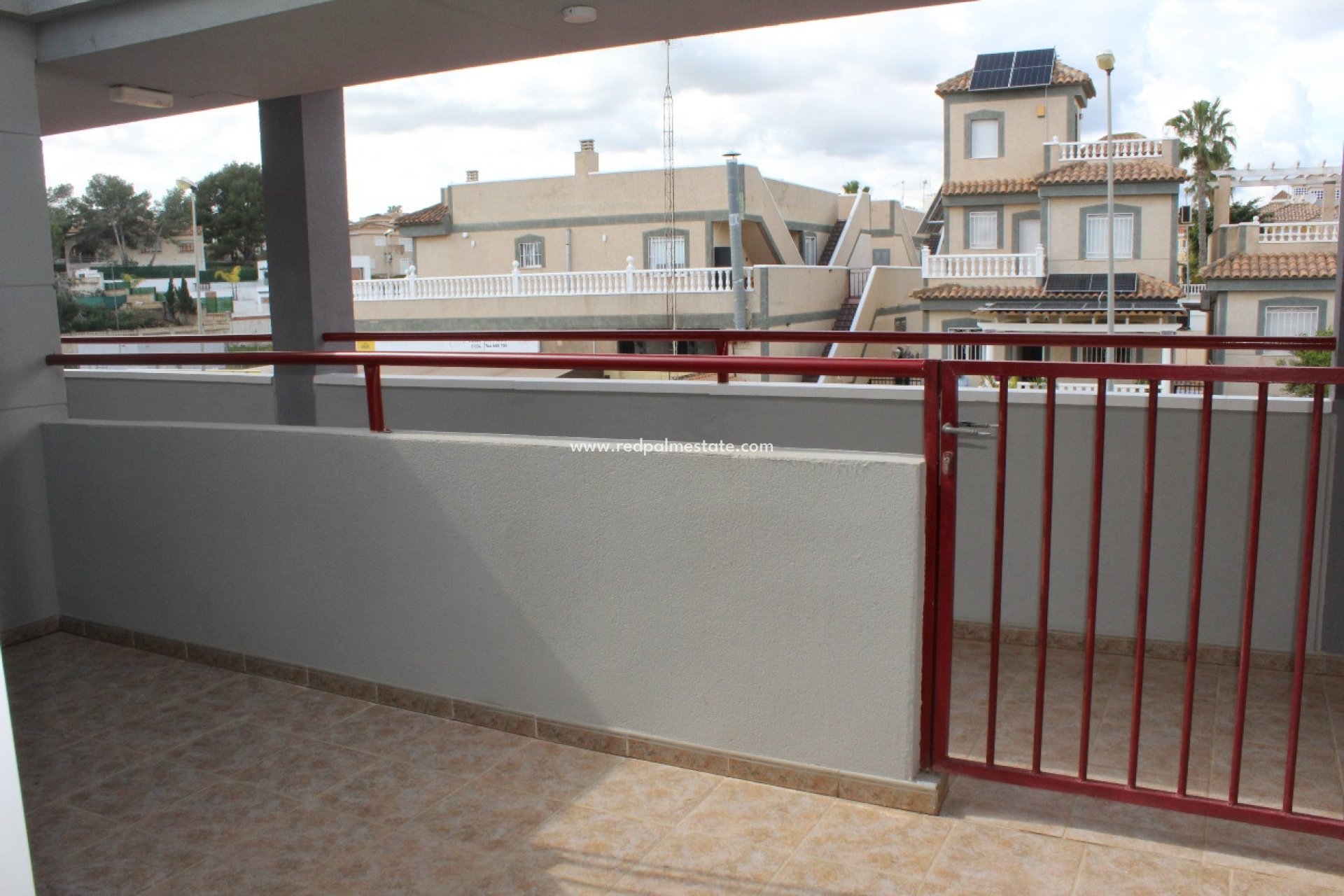Återförsäljning - Lägenhet -
Orihuela Costa - Villamartín