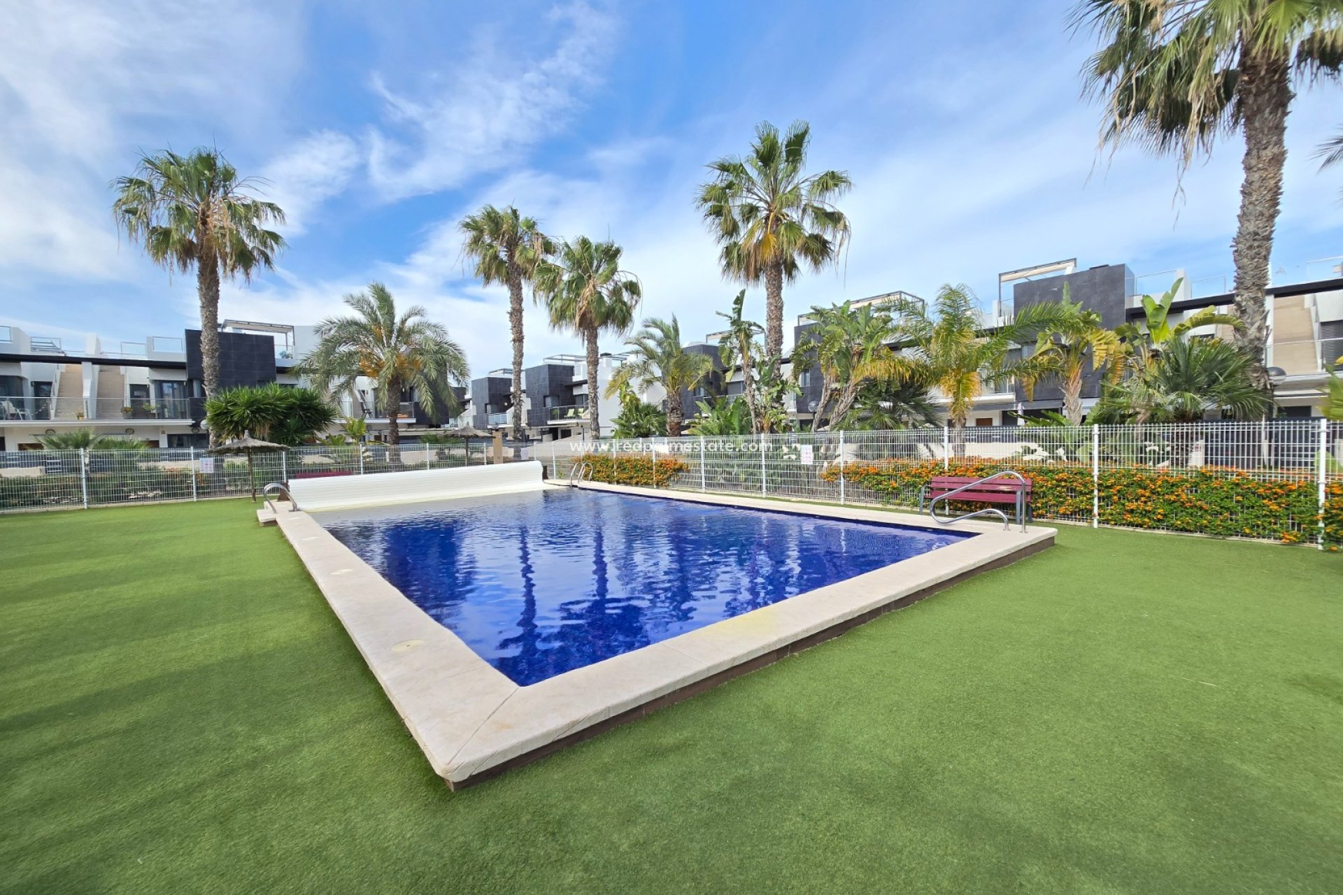 Återförsäljning - Lägenhet -
Orihuela Costa - Villamartín *