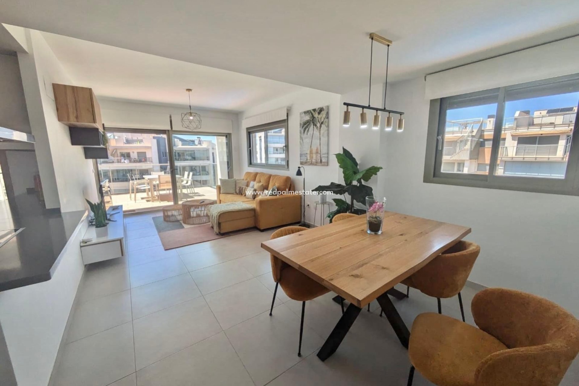 Återförsäljning - Lägenhet -
Orihuela Costa - Villamartín