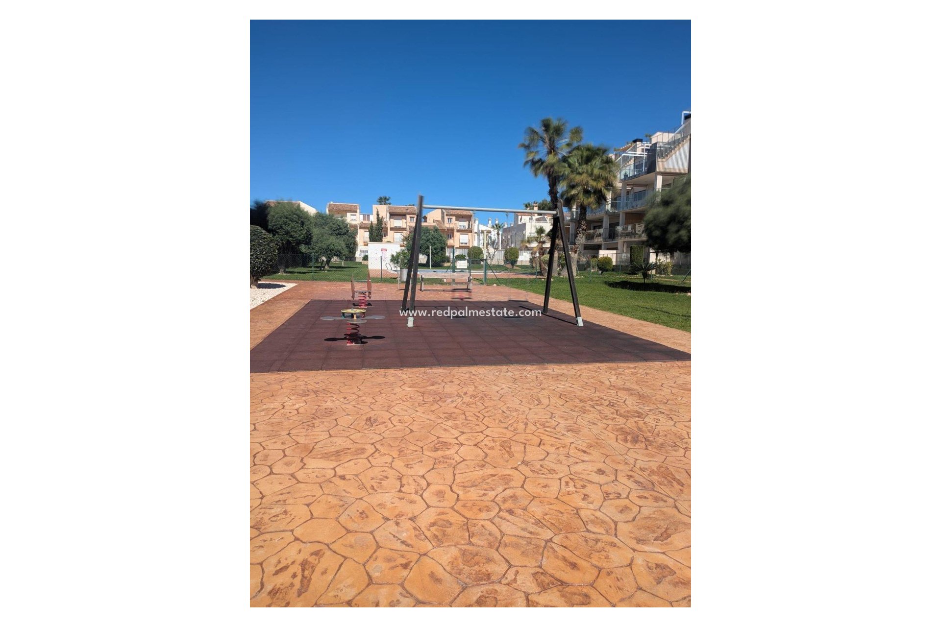 Återförsäljning - Lägenhet -
Orihuela Costa - Villamartín