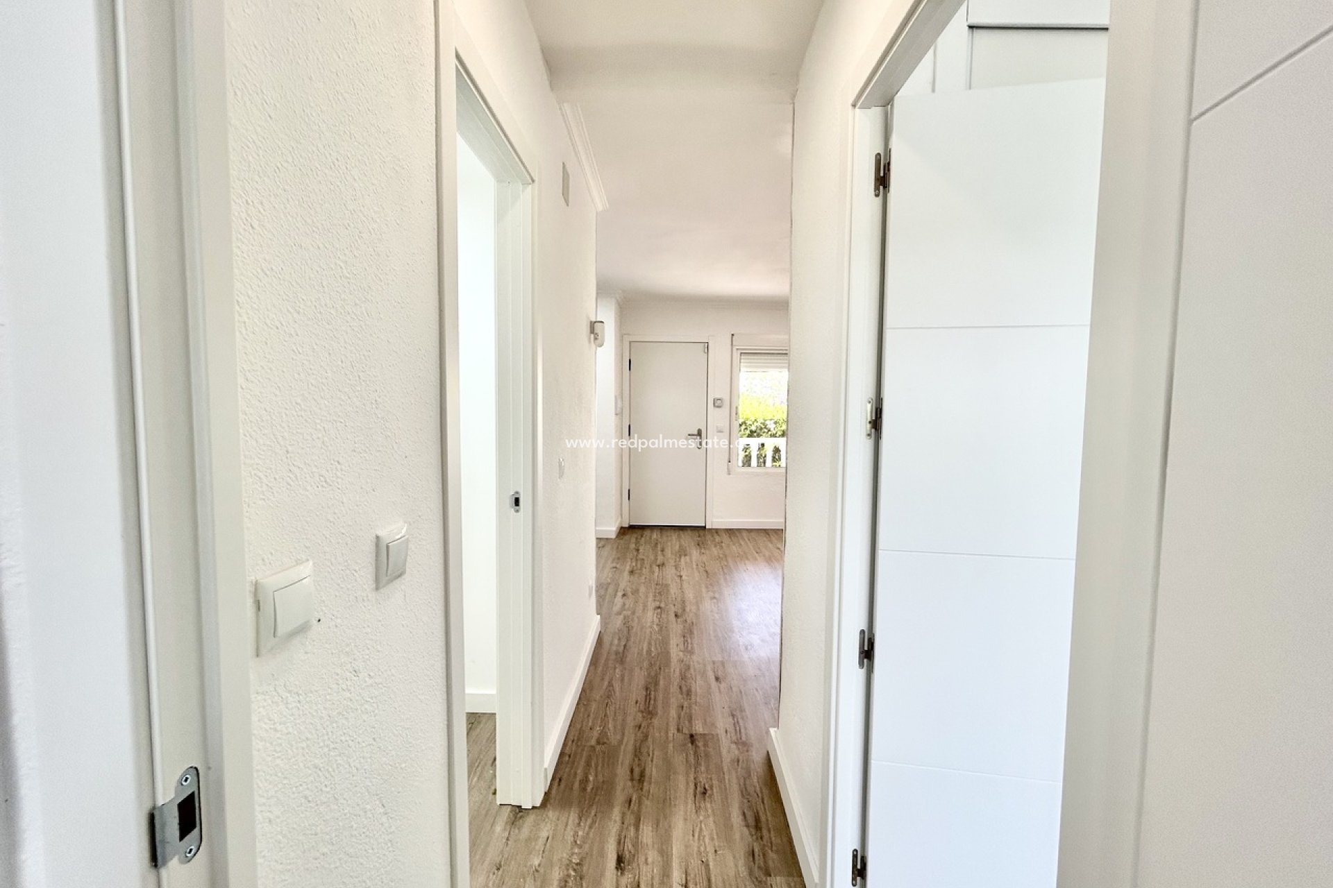 Återförsäljning - Lägenhet -
Orihuela Costa - Villamartín