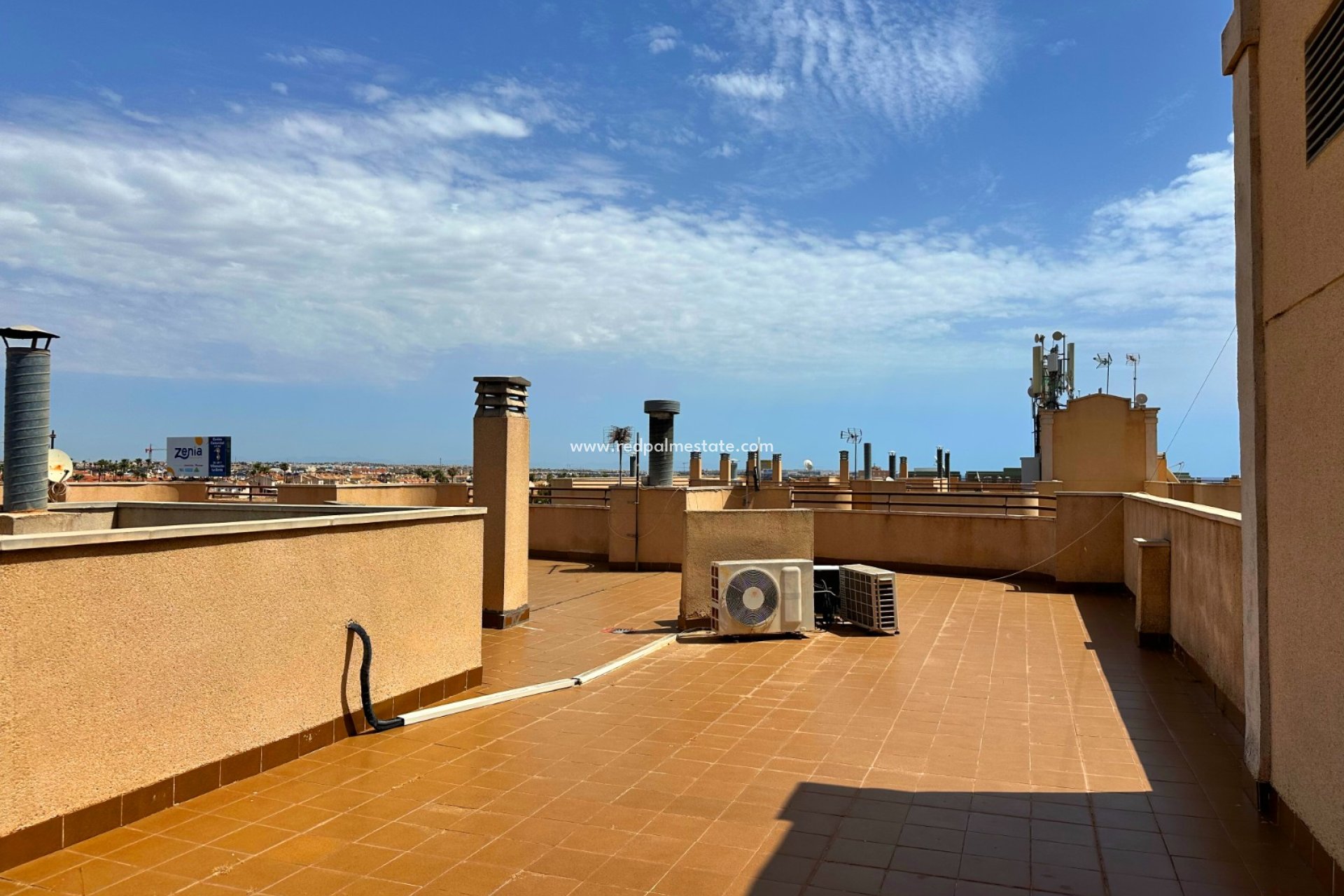 Återförsäljning - Lägenhet -
Orihuela Costa