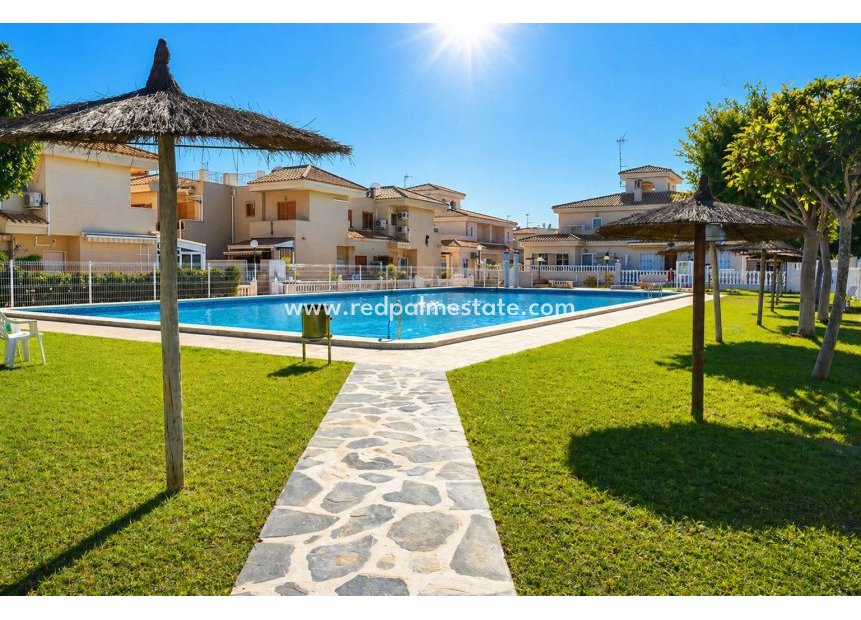 Återförsäljning - Lägenhet -
Orihuela Costa