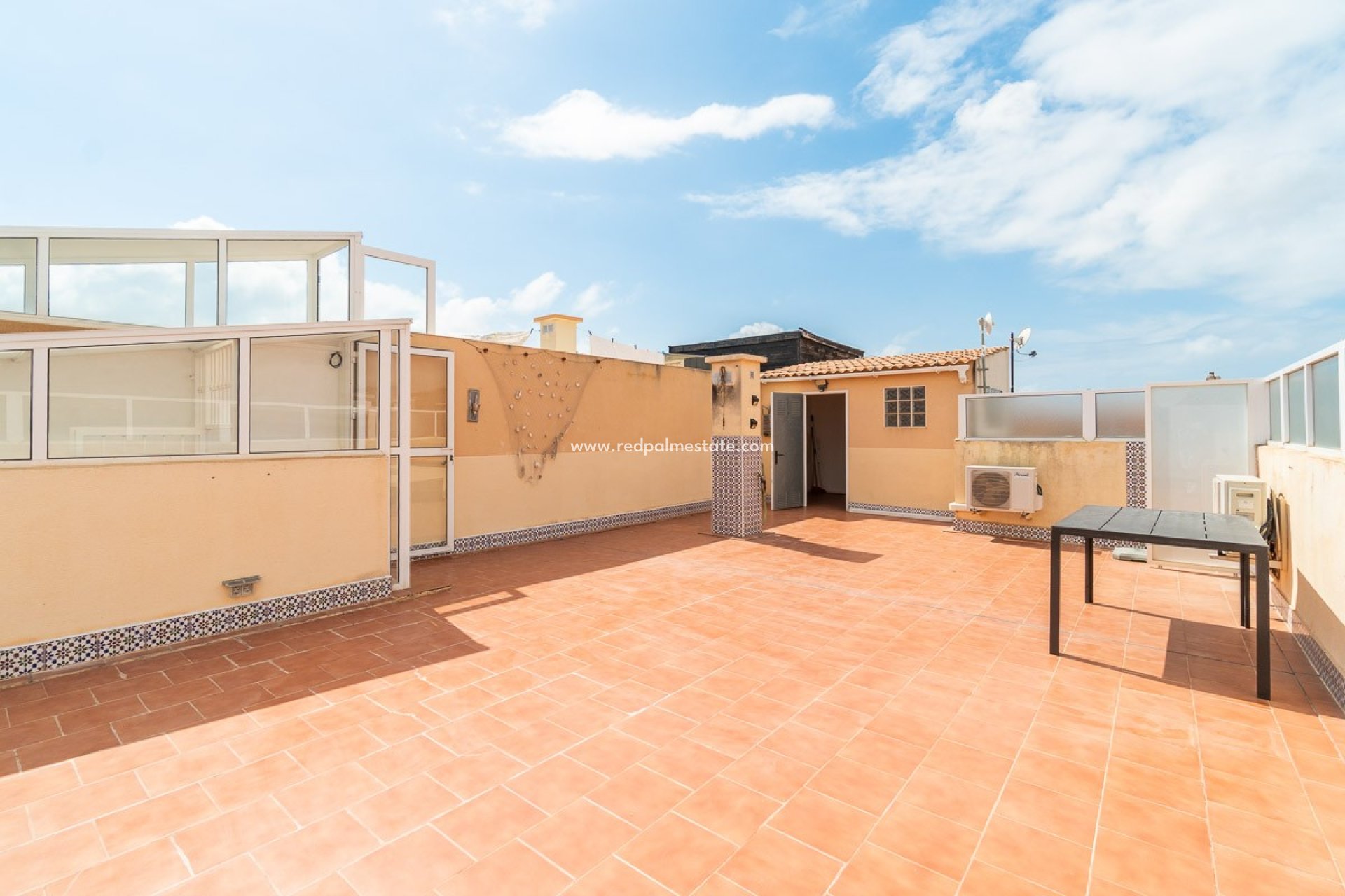 Återförsäljning - Lägenhet -
Orihuela Costa