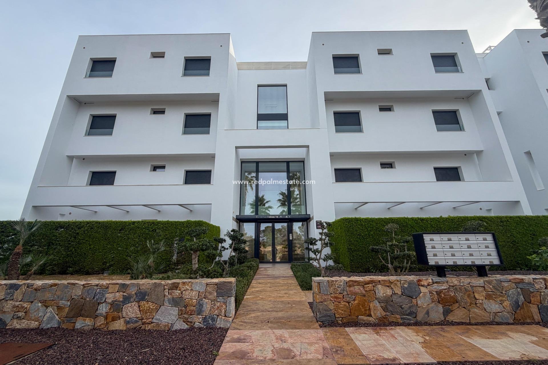 Återförsäljning - Lägenhet -
Orihuela - Las Colinas Golf