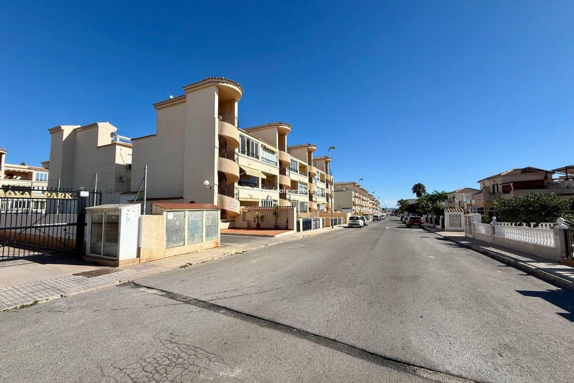 Återförsäljning - Lägenhet -
Orihuela - Los balcones