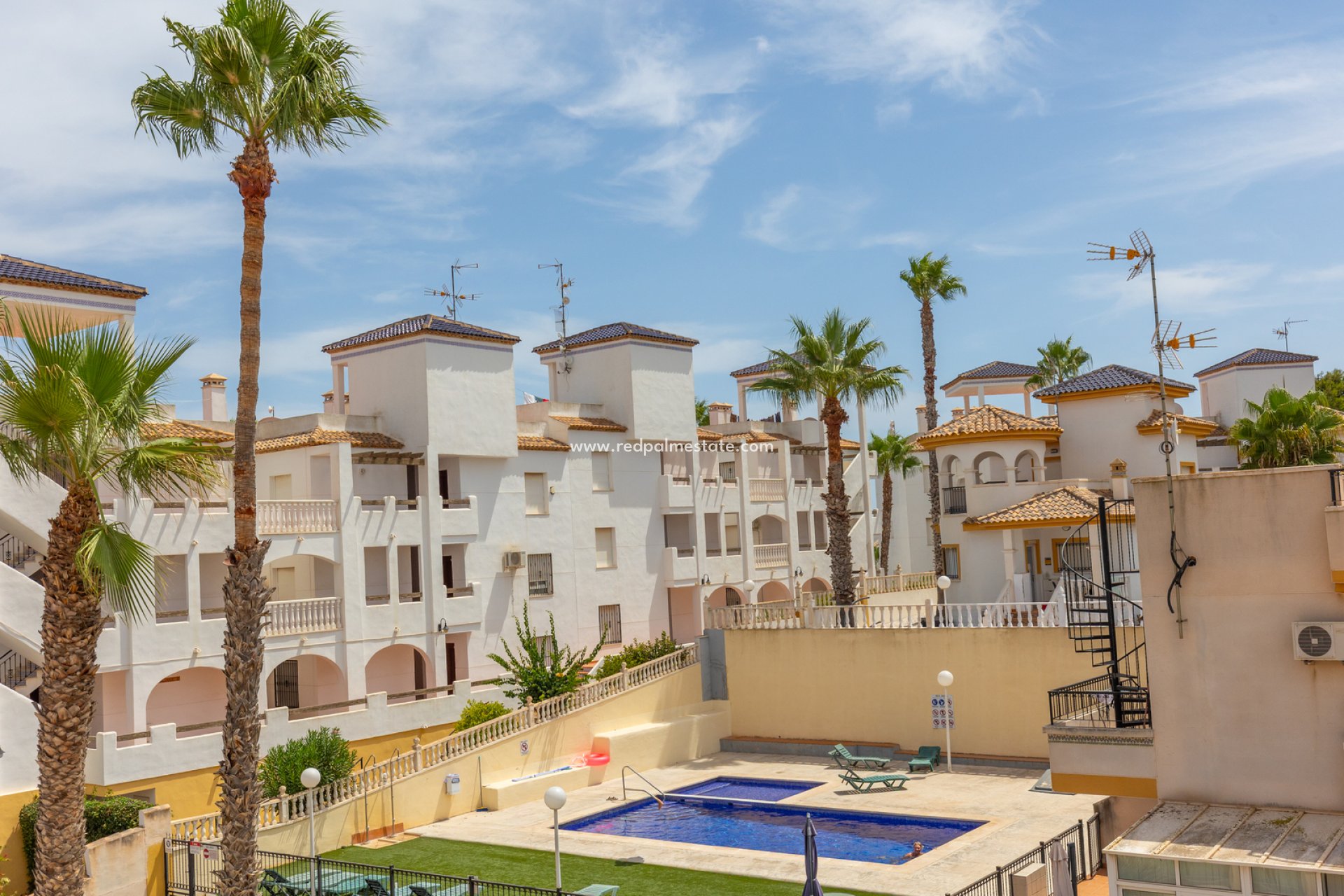 Återförsäljning - Lägenhet -
Orihuela - Villamartín