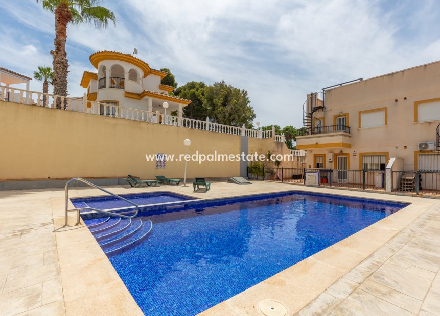 Återförsäljning - Lägenhet -
Orihuela - Villamartín