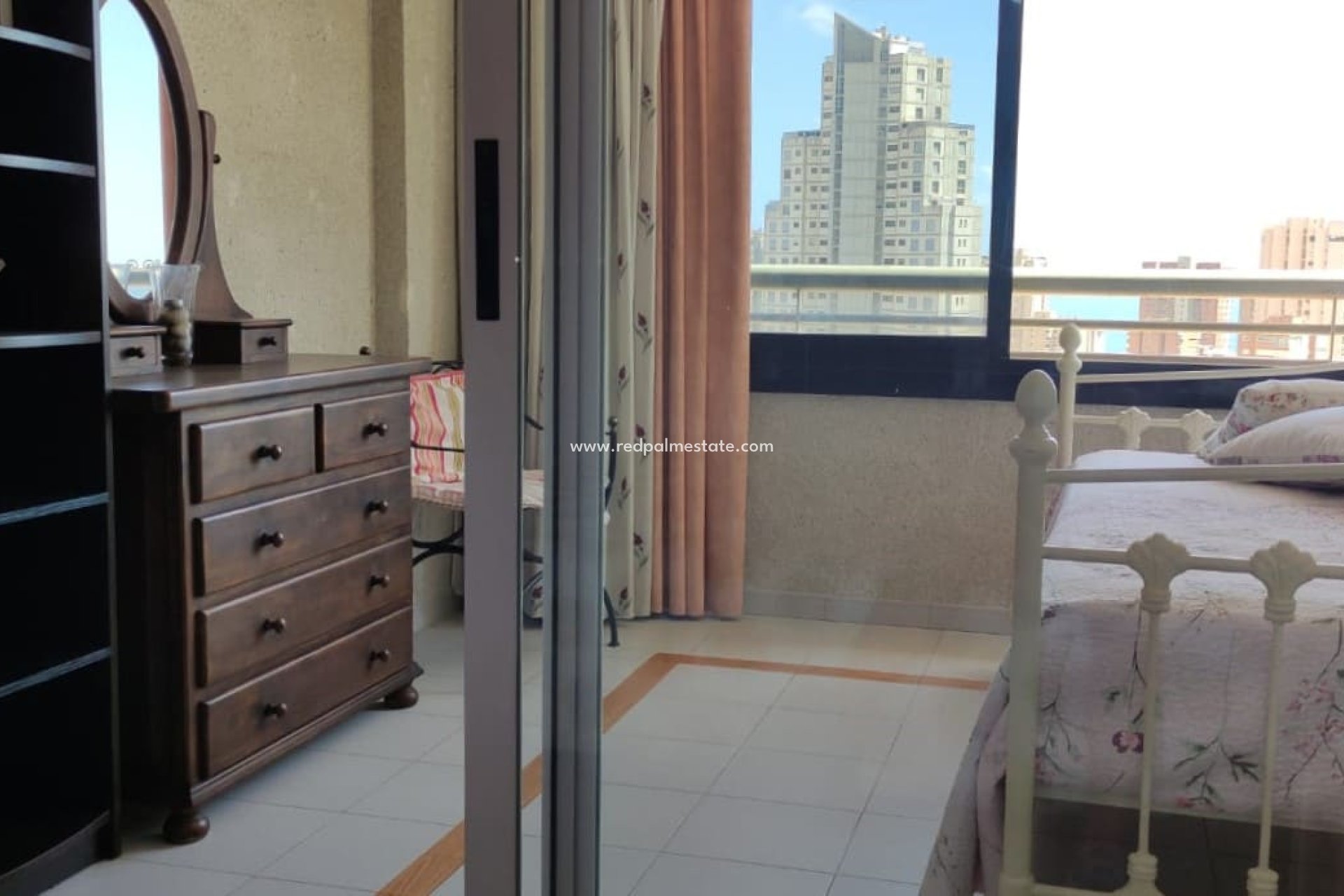 Återförsäljning - Lägenhet Penthouse -
Benidorm - Costa Blanca