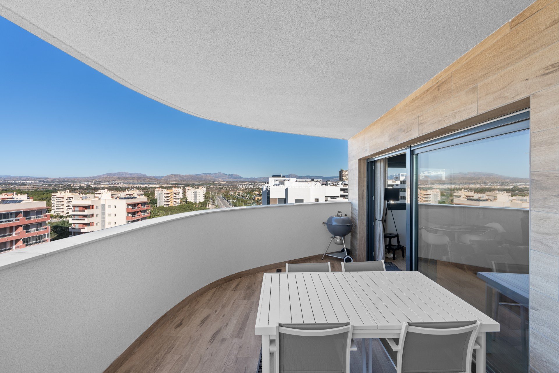 Återförsäljning - Lägenhet Penthouse -
Gran Alacant - Arenales del Sol