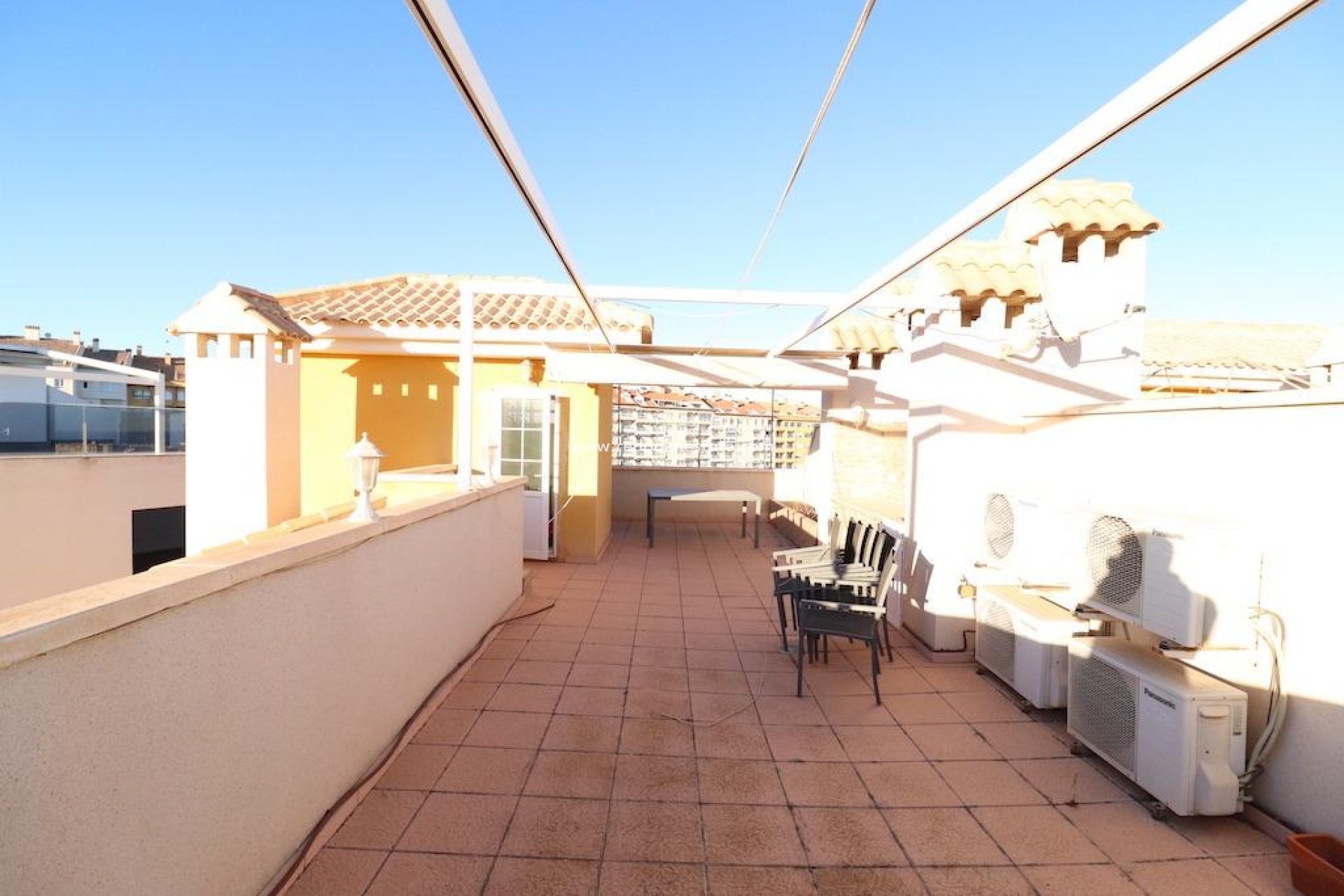 Återförsäljning - Lägenhet Penthouse -
Orihuela Costa - Campoamor