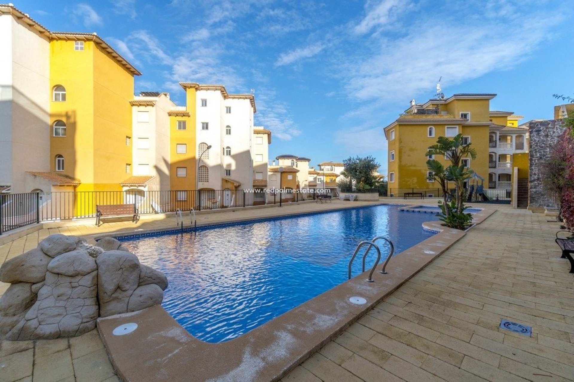 Återförsäljning - Lägenhet Penthouse -
Orihuela Costa - Campoamor