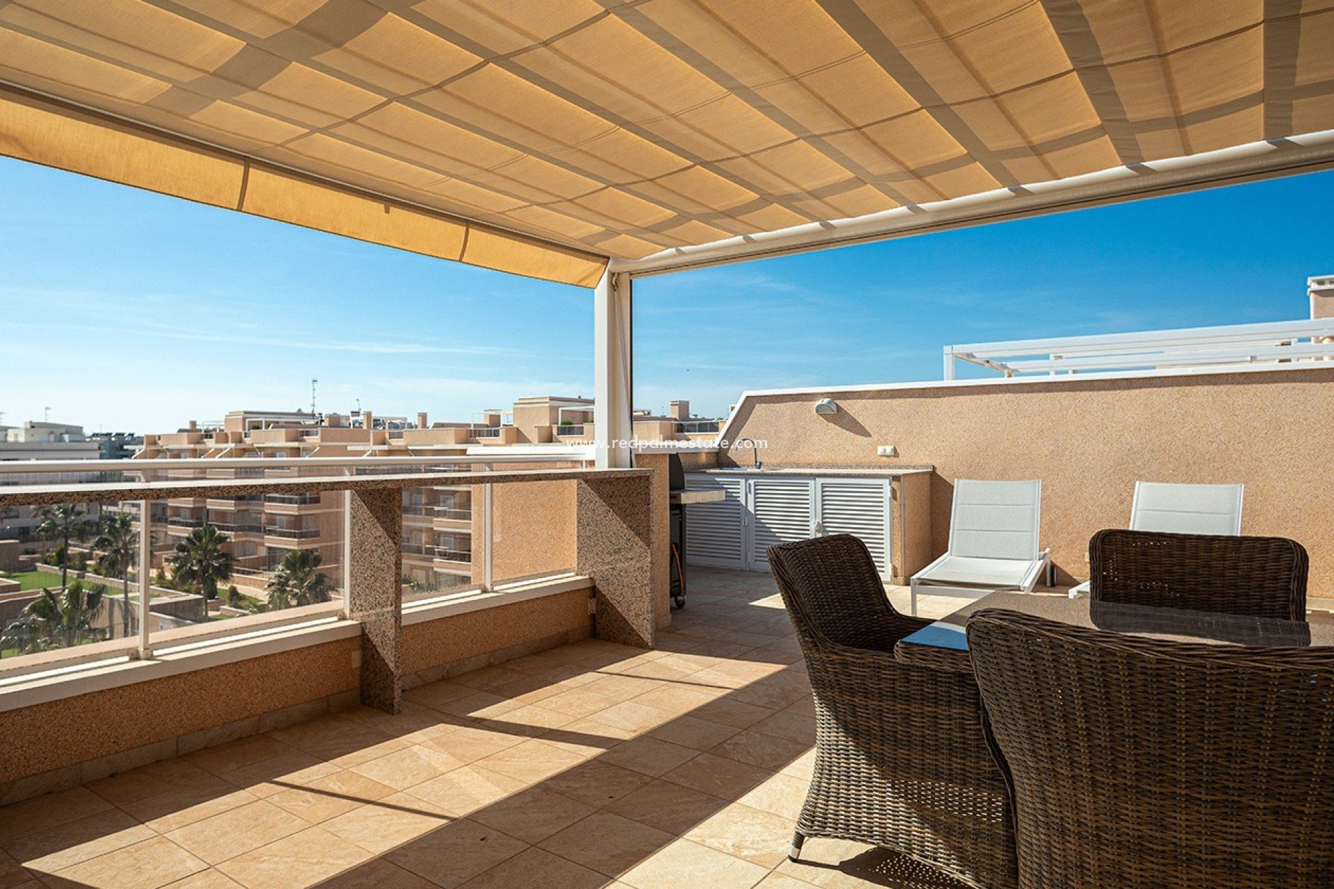 Återförsäljning - Lägenhet Penthouse -
Orihuela Costa - Villamartín