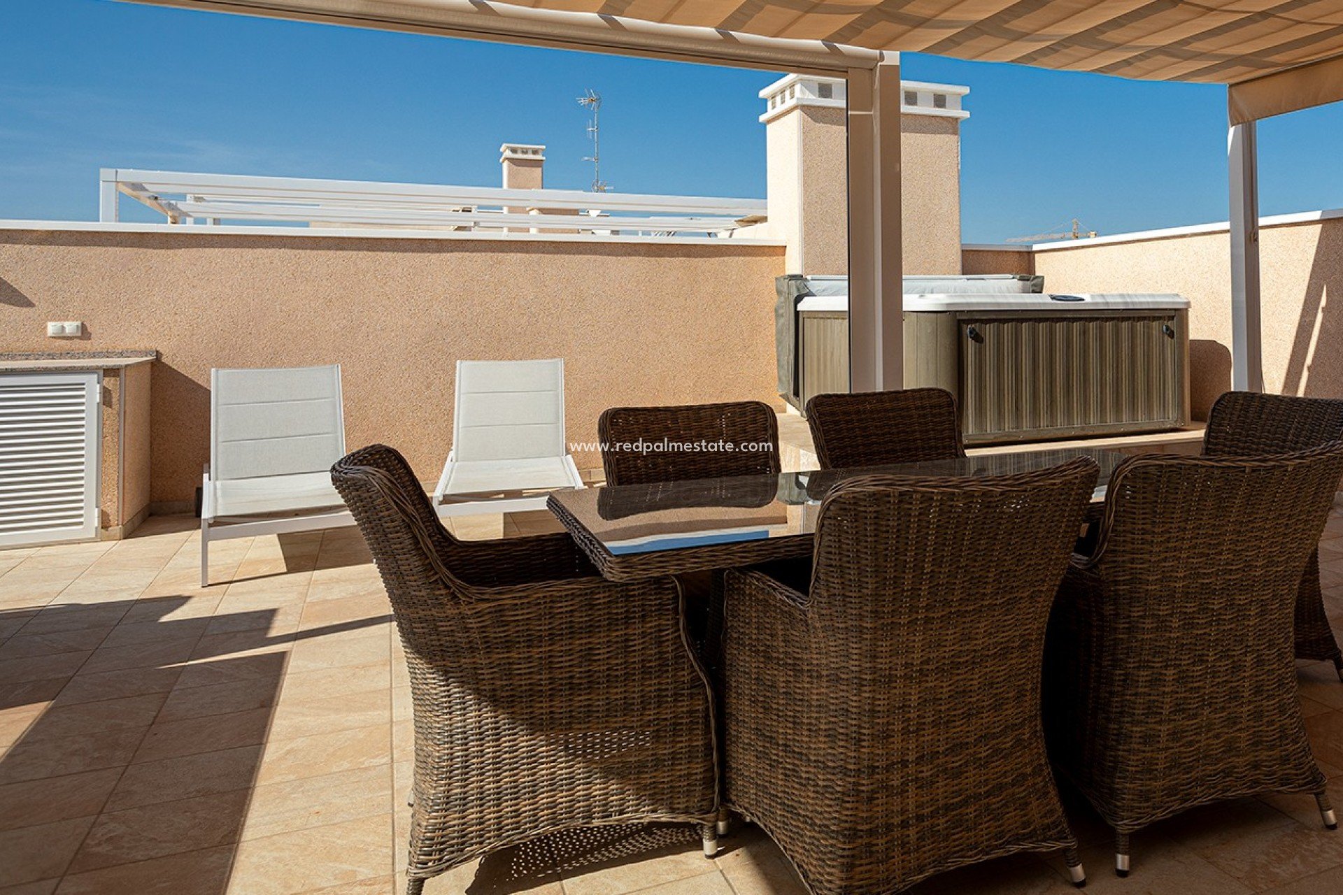 Återförsäljning - Lägenhet Penthouse -
Orihuela Costa - Villamartín