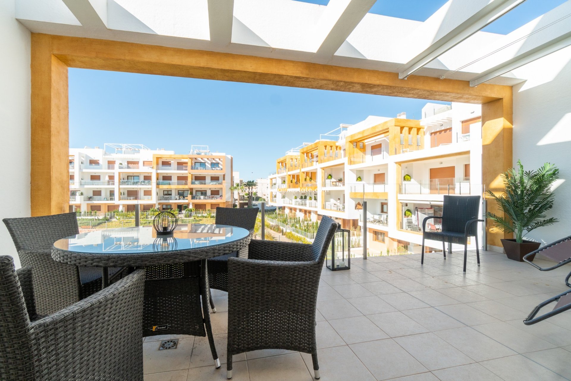 Återförsäljning - Lägenhet Penthouse -
Orihuela Costa - Villamartín