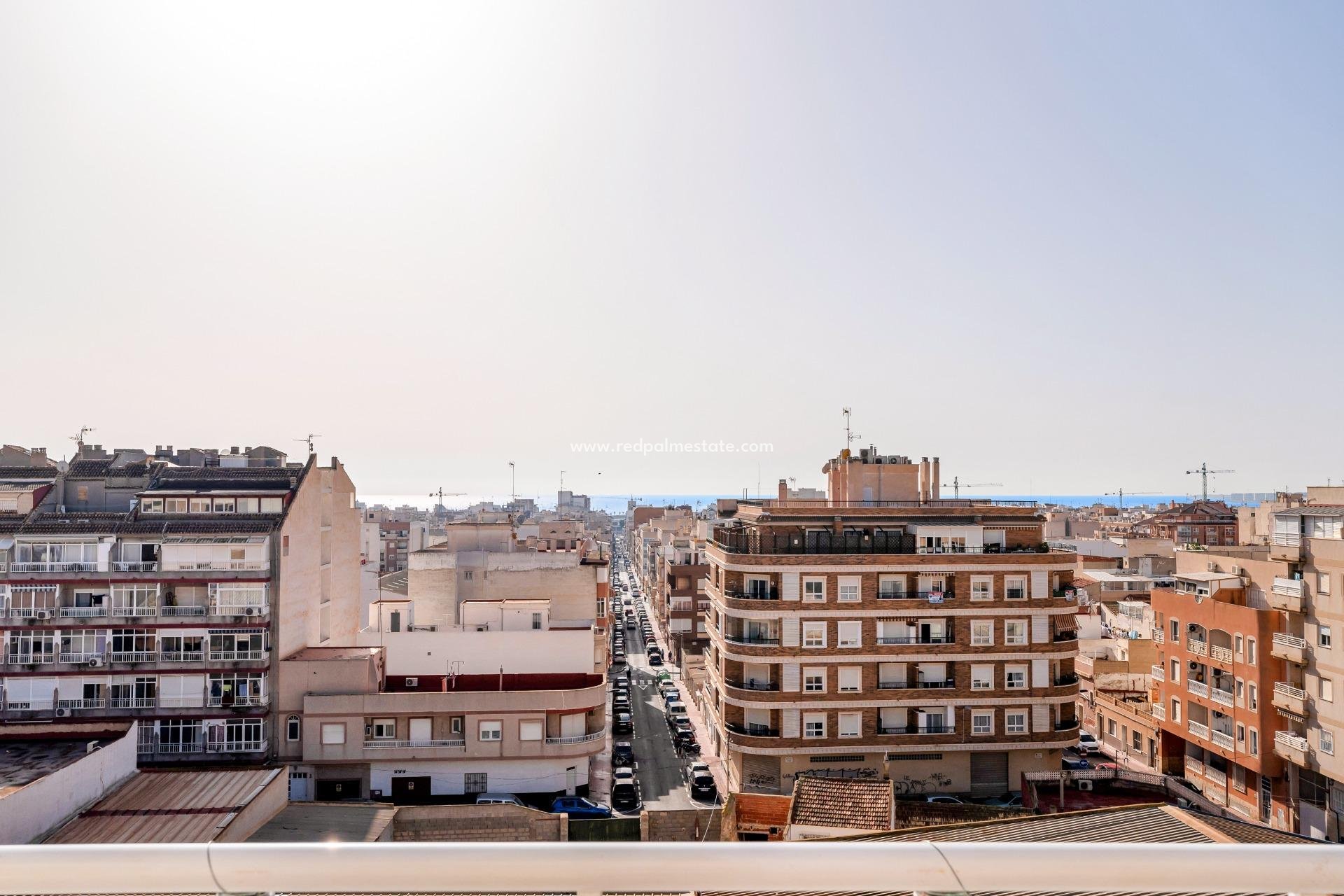 Återförsäljning - Lägenhet Penthouse -
Torrevieja - Center