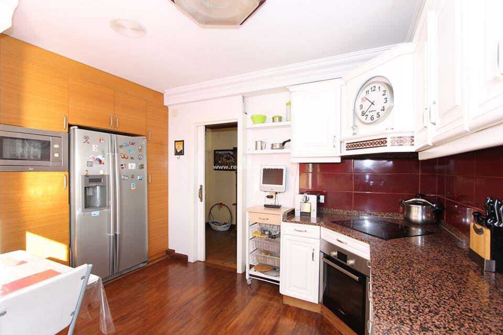 Återförsäljning - Lägenhet Penthouse -
Torrevieja - Costa Blanca