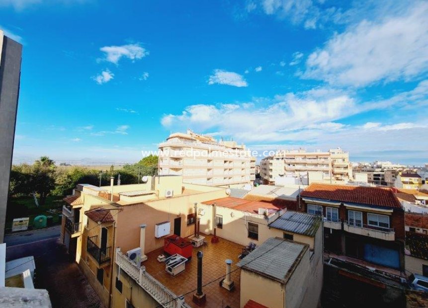 Återförsäljning - Lägenhet Penthouse -
Torrevieja - Costa Blanca