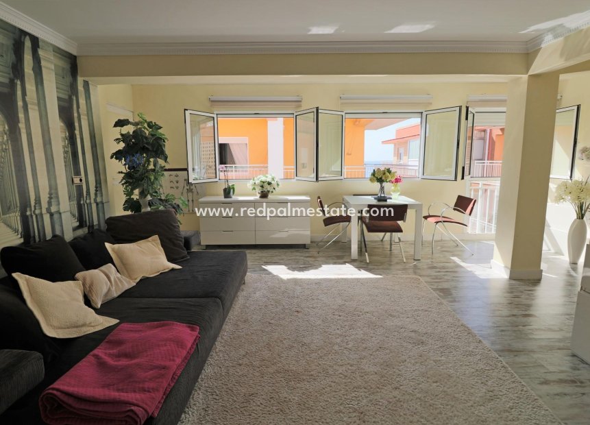 Återförsäljning - Lägenhet Penthouse -
Torrevieja - El Acequión - Los Náufragos