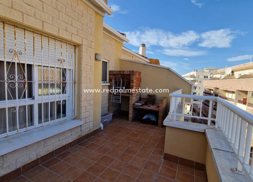 Återförsäljning - Lägenhet Penthouse -
Torrevieja - El molino