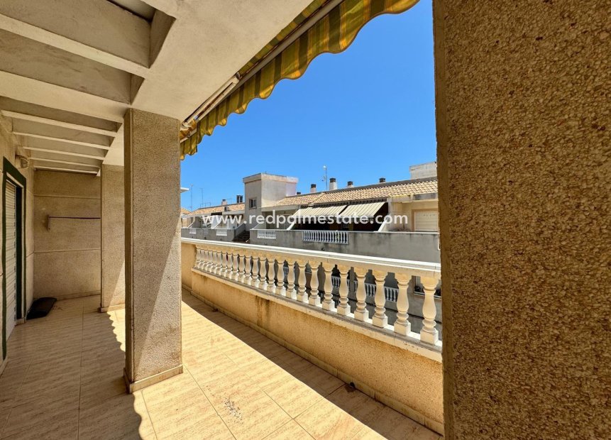 Återförsäljning - Lägenhet Penthouse -
Torrevieja - Habaneras