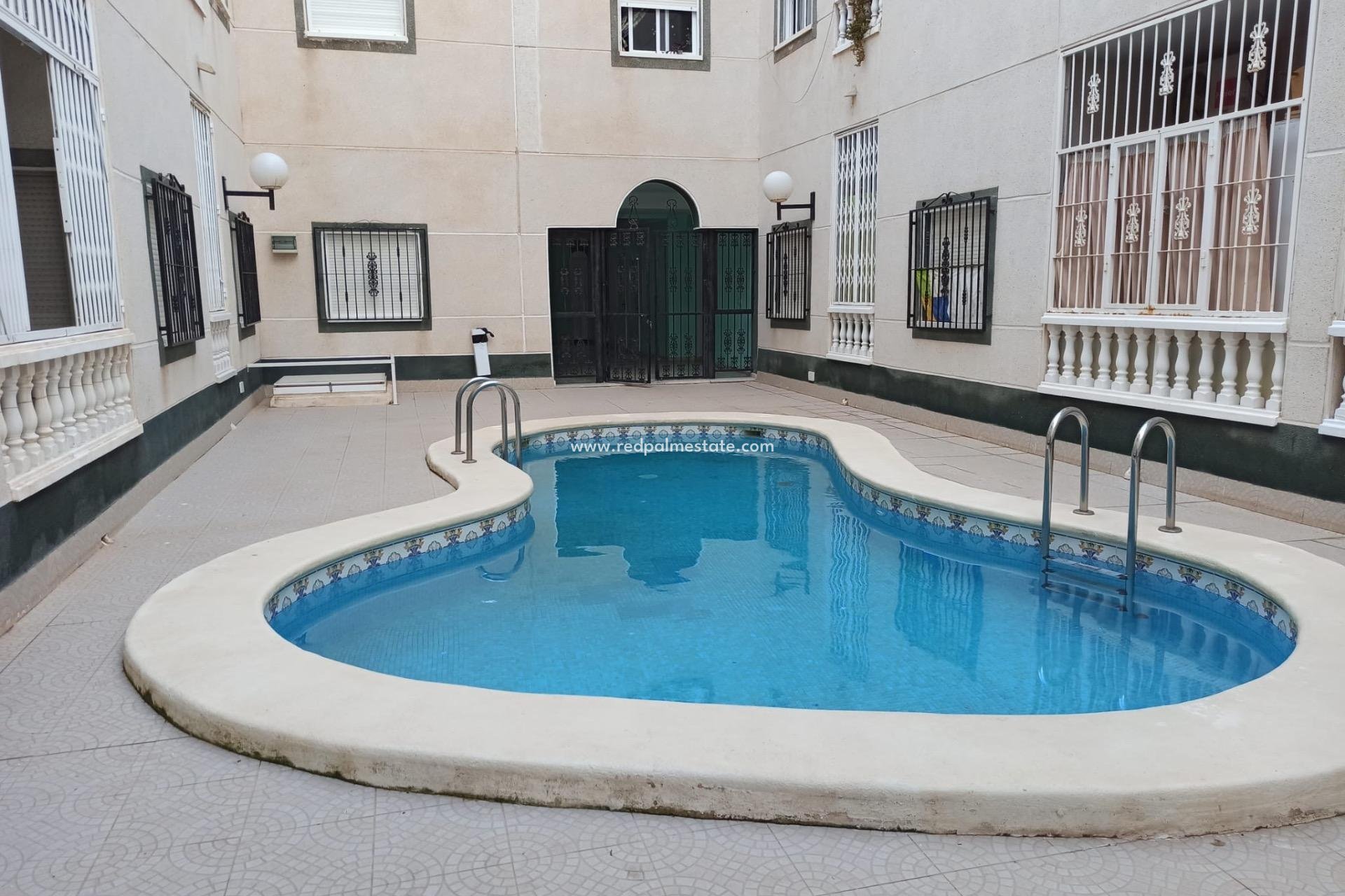 Återförsäljning - Lägenhet Penthouse -
Torrevieja - Habaneras