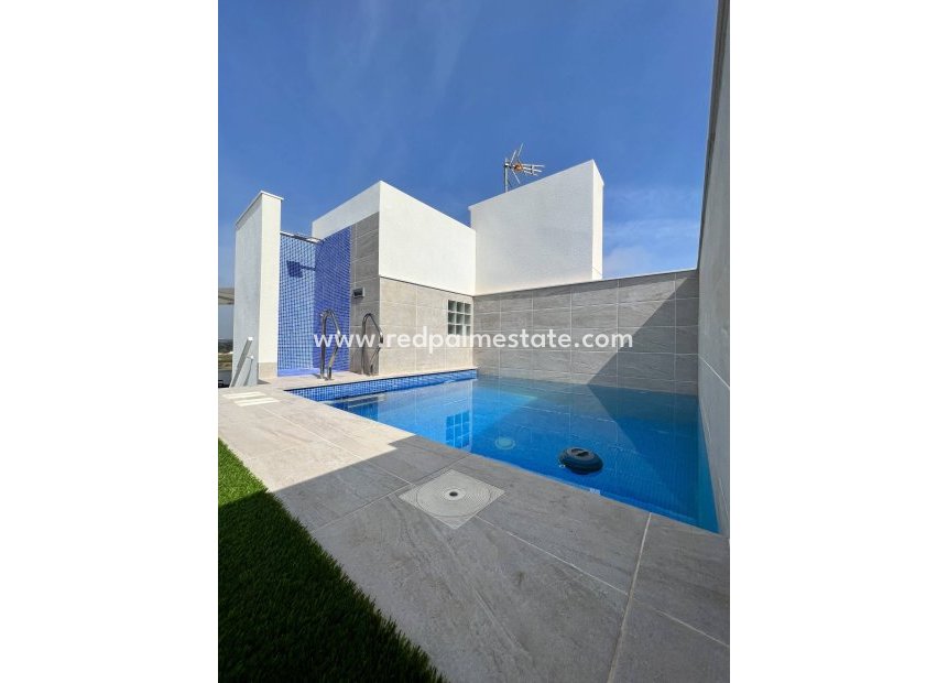 Återförsäljning - Lägenhet Penthouse -
Torrevieja - La Mata