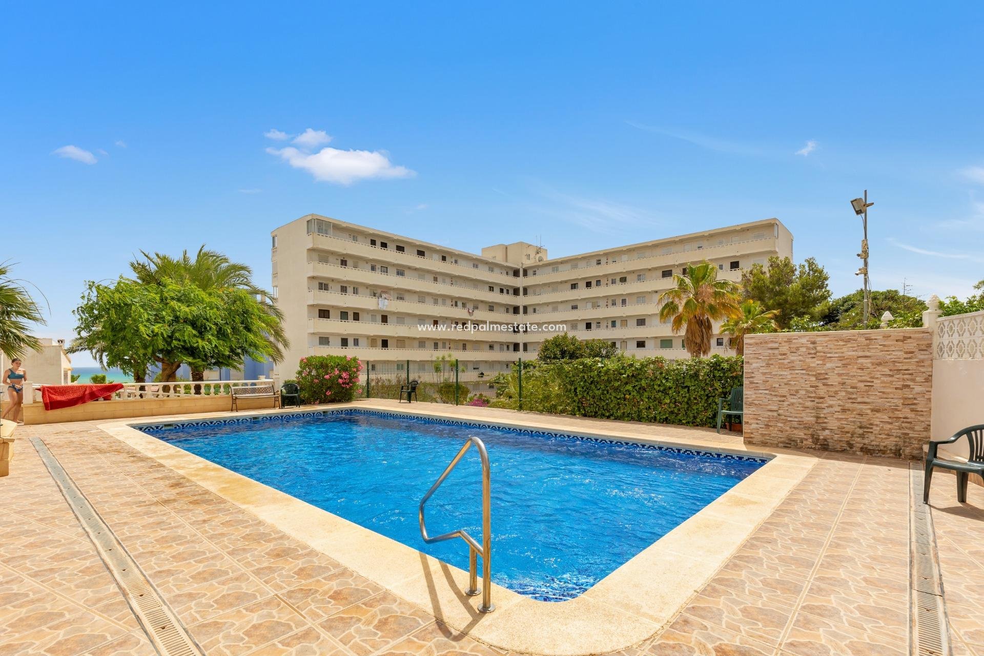 Återförsäljning - Lägenhet Penthouse -
Torrevieja - La Mata