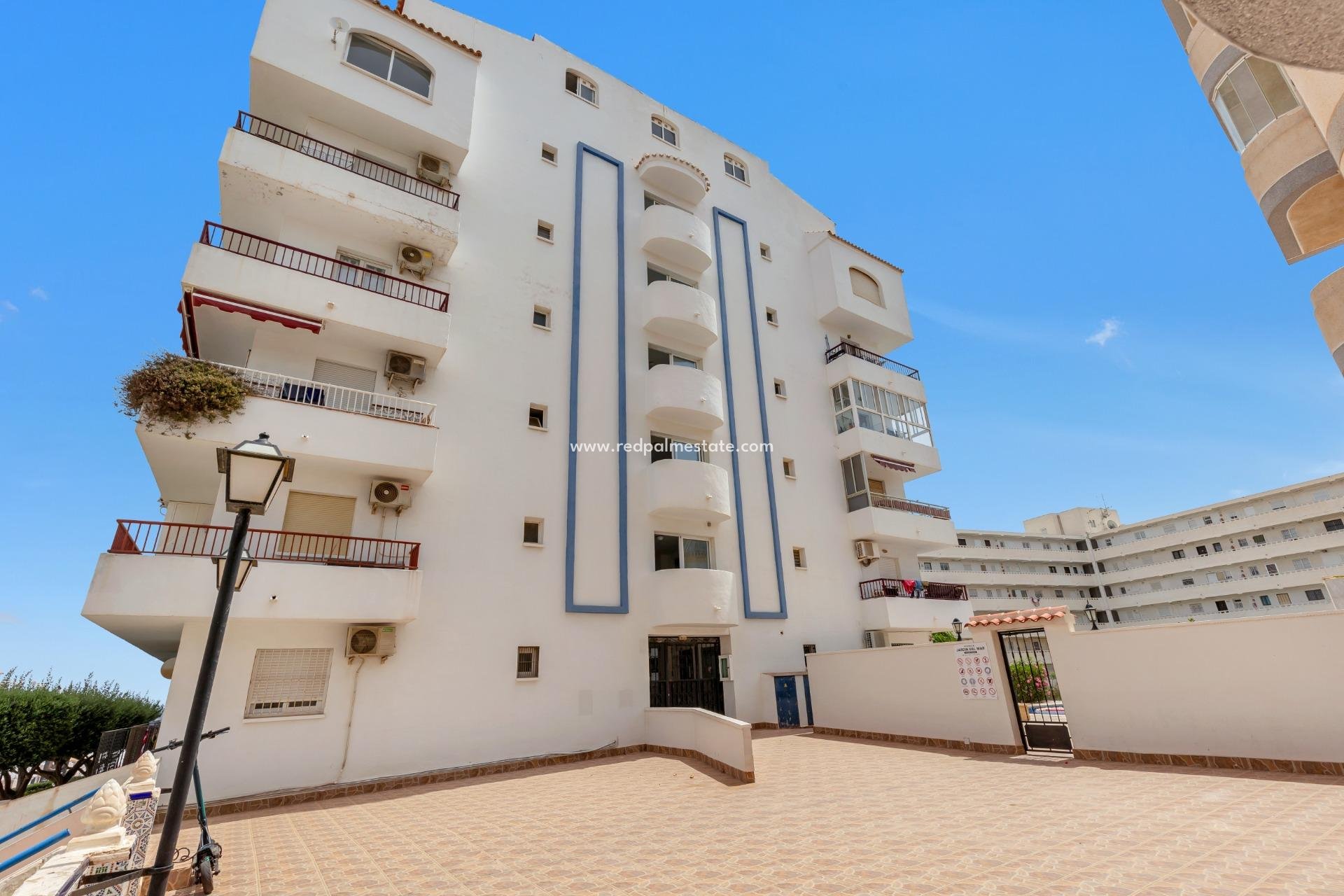 Återförsäljning - Lägenhet Penthouse -
Torrevieja - La Mata