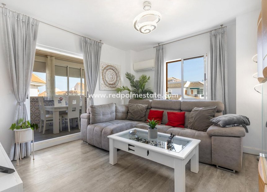 Återförsäljning - Lägenhet Penthouse -
Torrevieja - Los Europeos