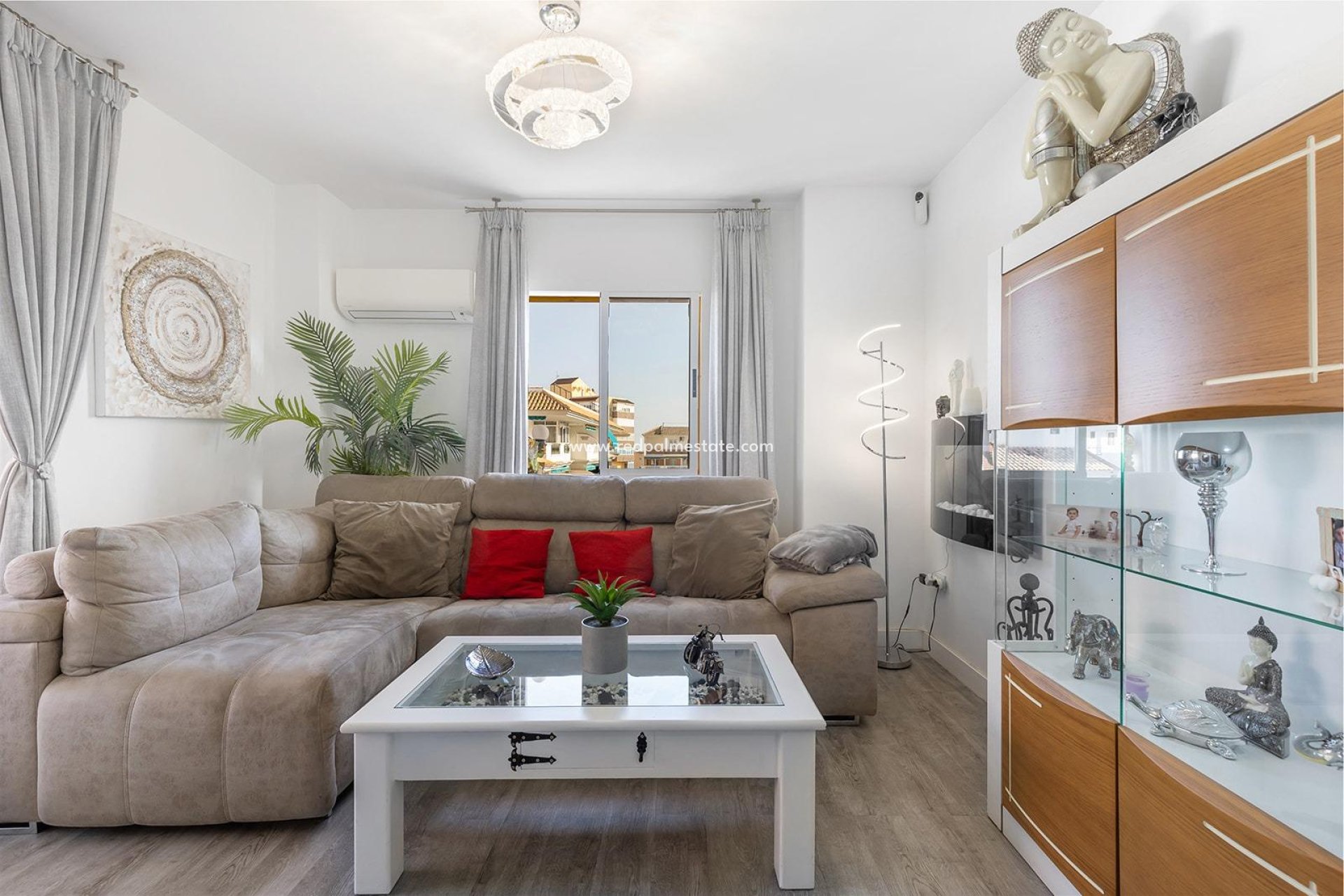 Återförsäljning - Lägenhet Penthouse -
Torrevieja - Los Europeos