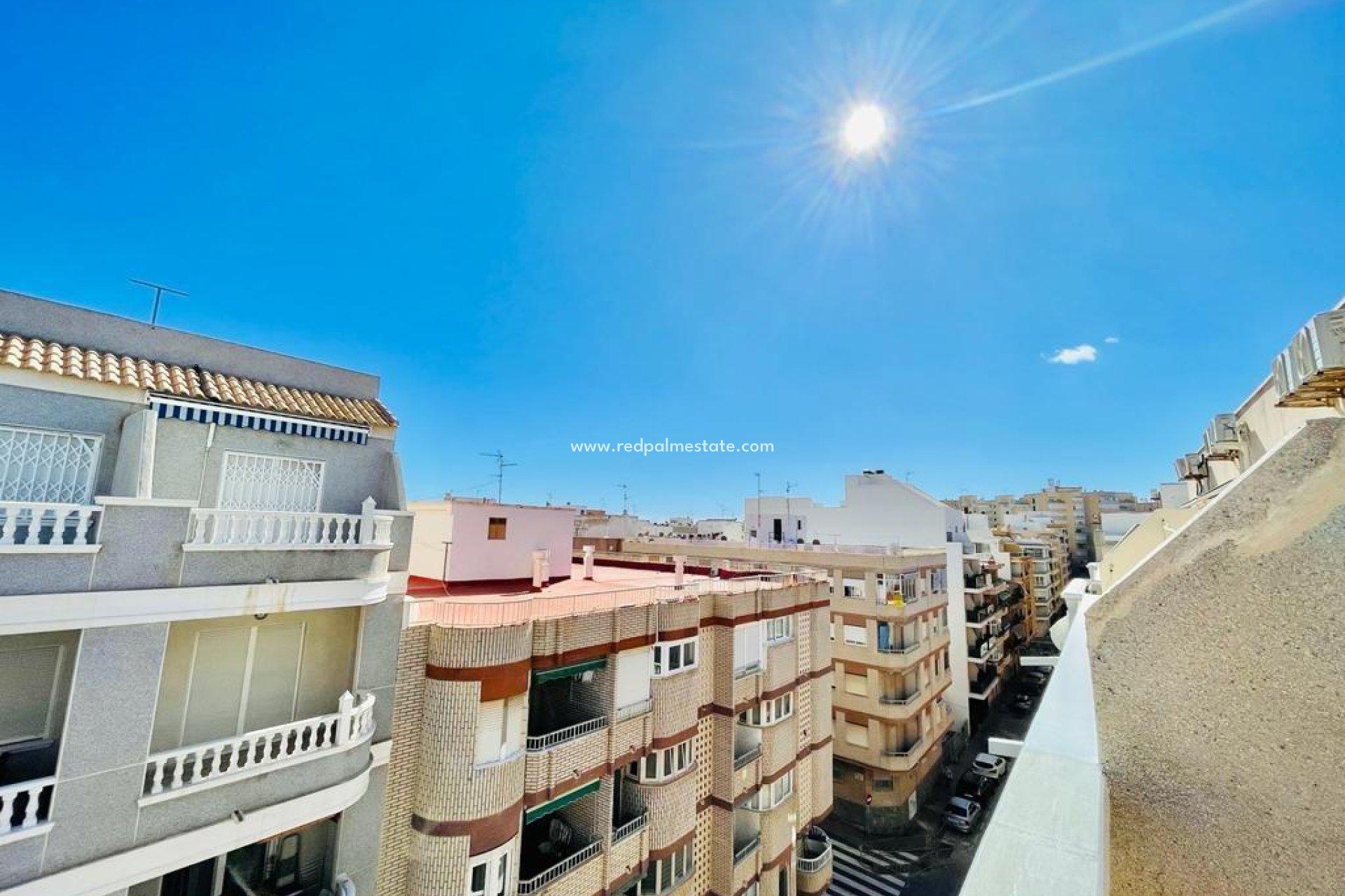 Återförsäljning - Lägenhet Penthouse -
Torrevieja - Playa del cura